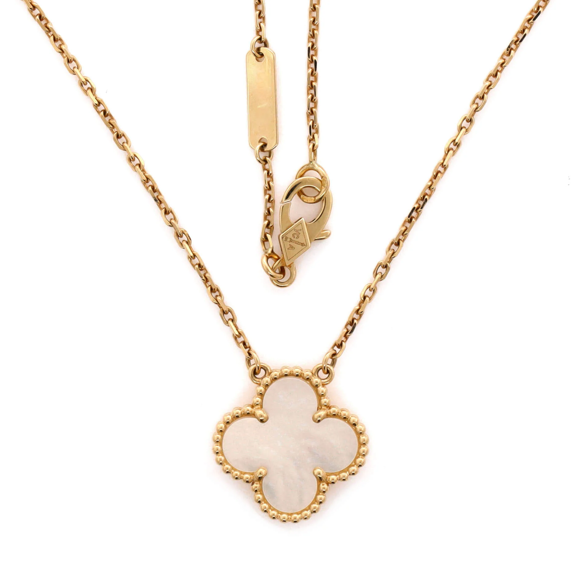 Vintage Alhambra Pendant Necklace 18K Yellow Gold and Mother of Pearl - Image 3
