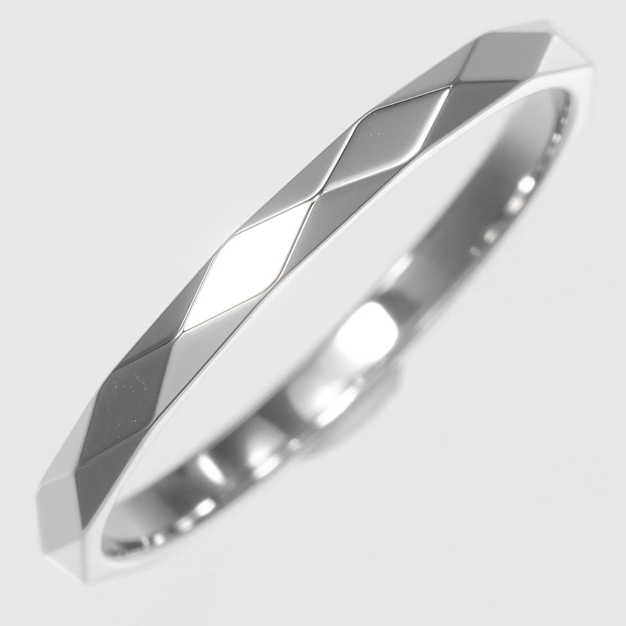 Facet Band Ring Platinum Small - Image 6
