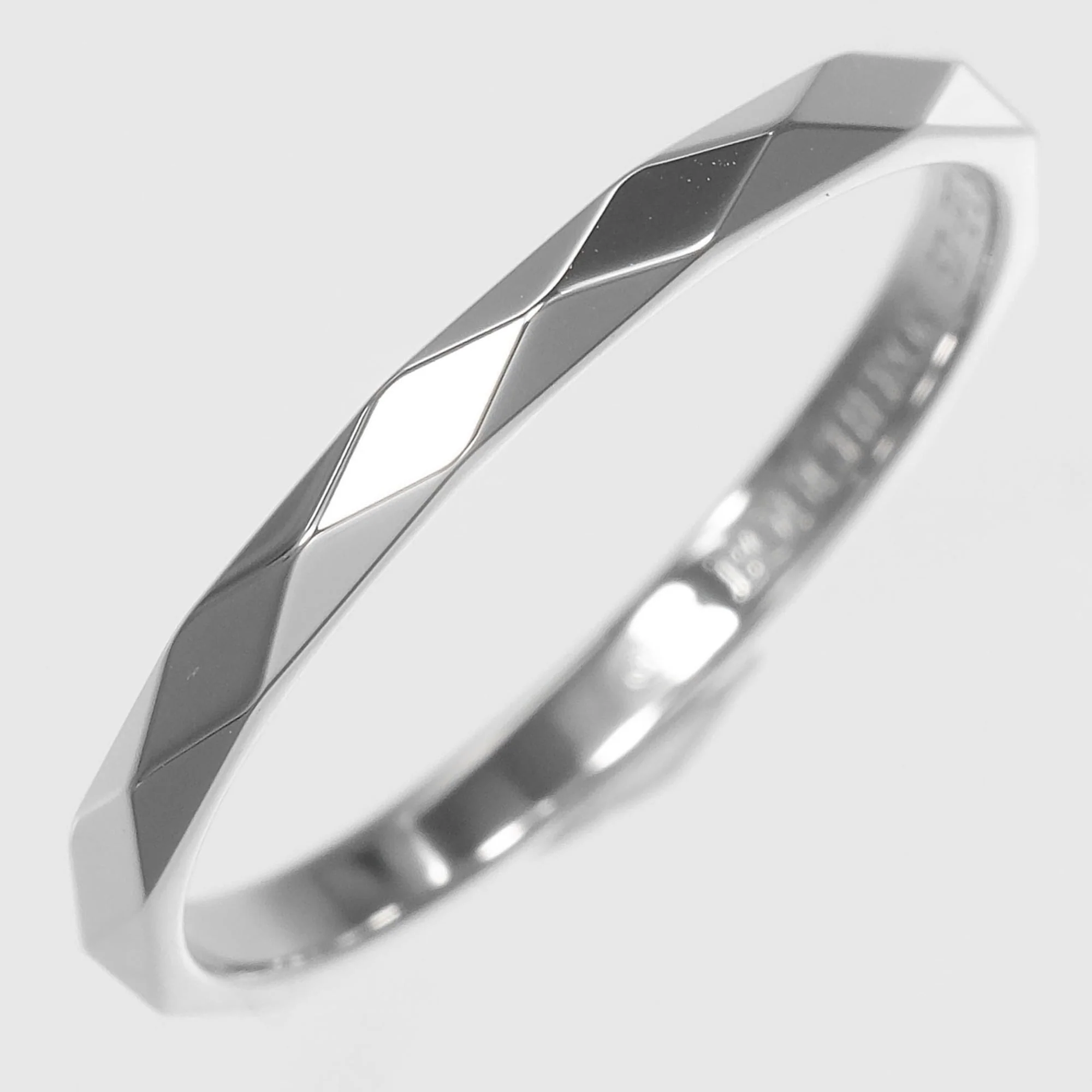 Facet Band Ring Platinum Small - Image 7