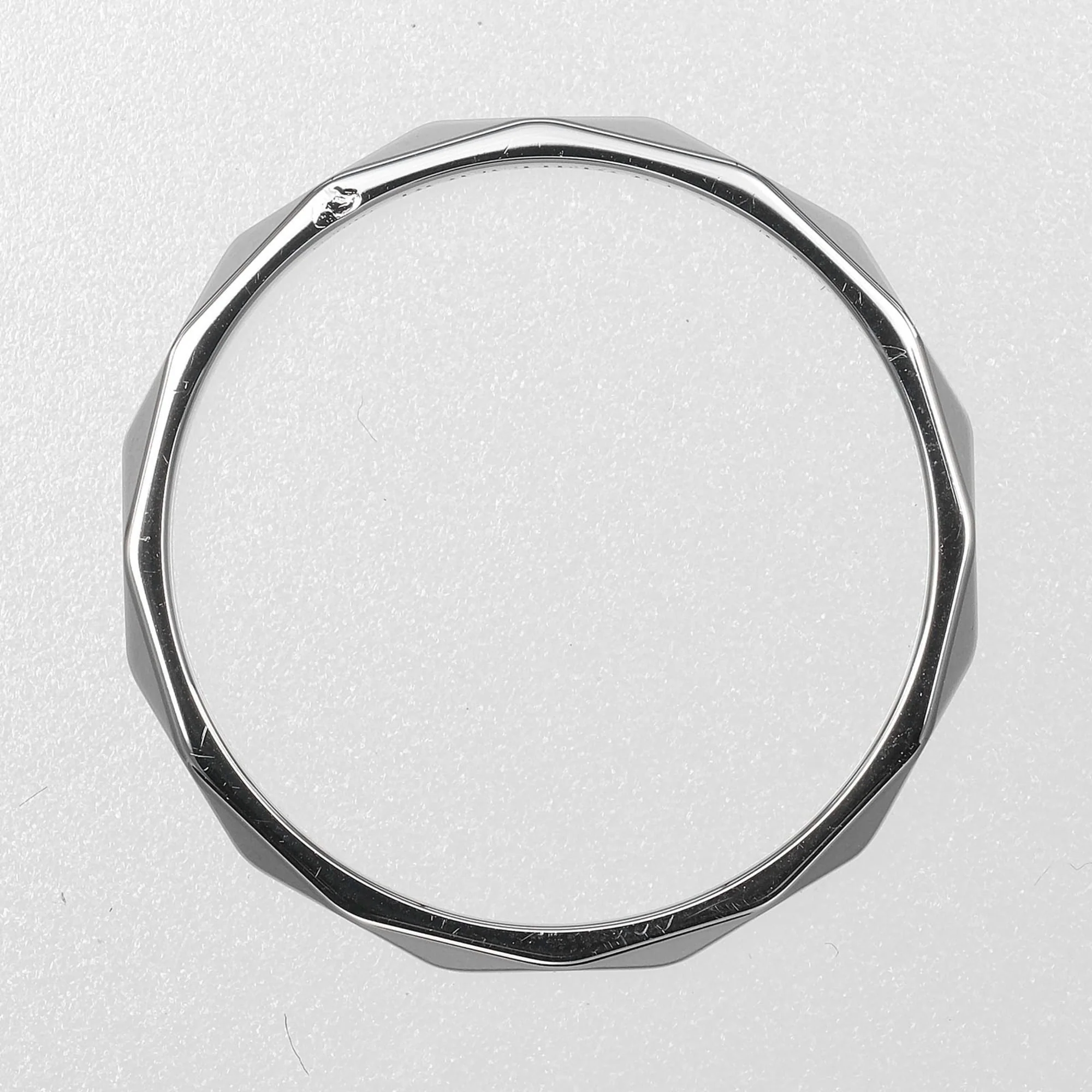 Facet Band Ring Platinum Small - Image 8