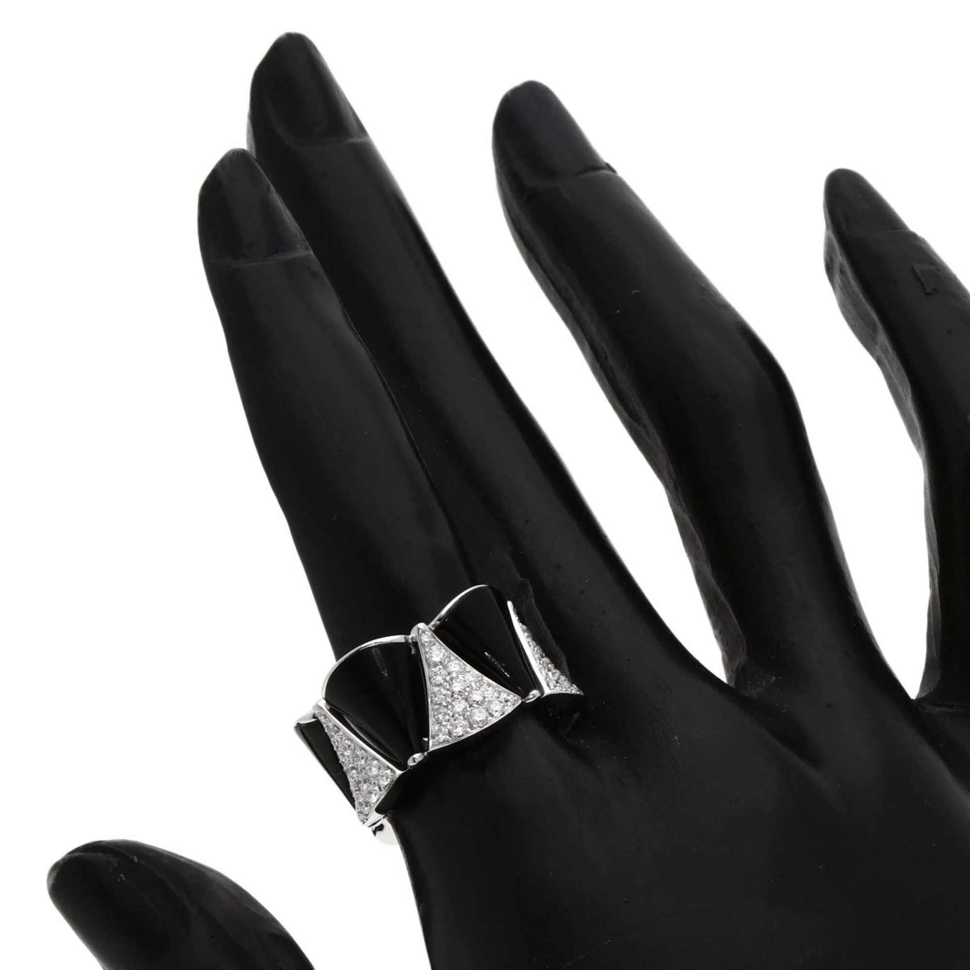 Band Ring 18K White Gold with Diamond and Onyx - Image 6