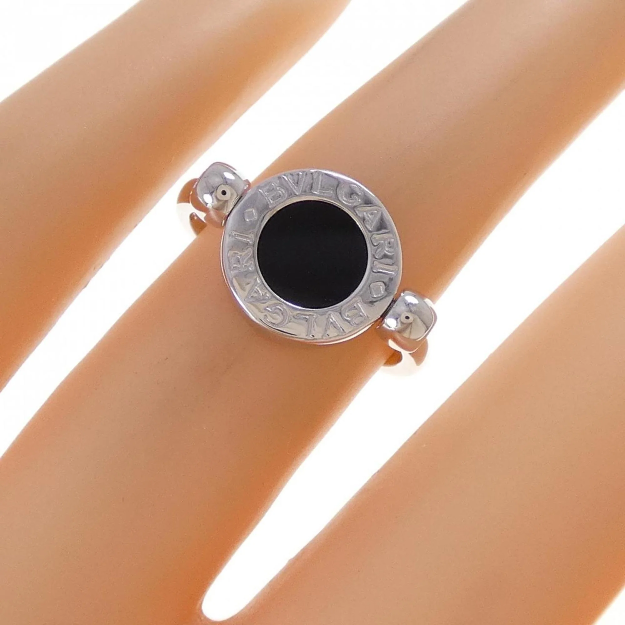 Ring 18K White Gold and 18K Yellow Gold with Onyx - Image 6
