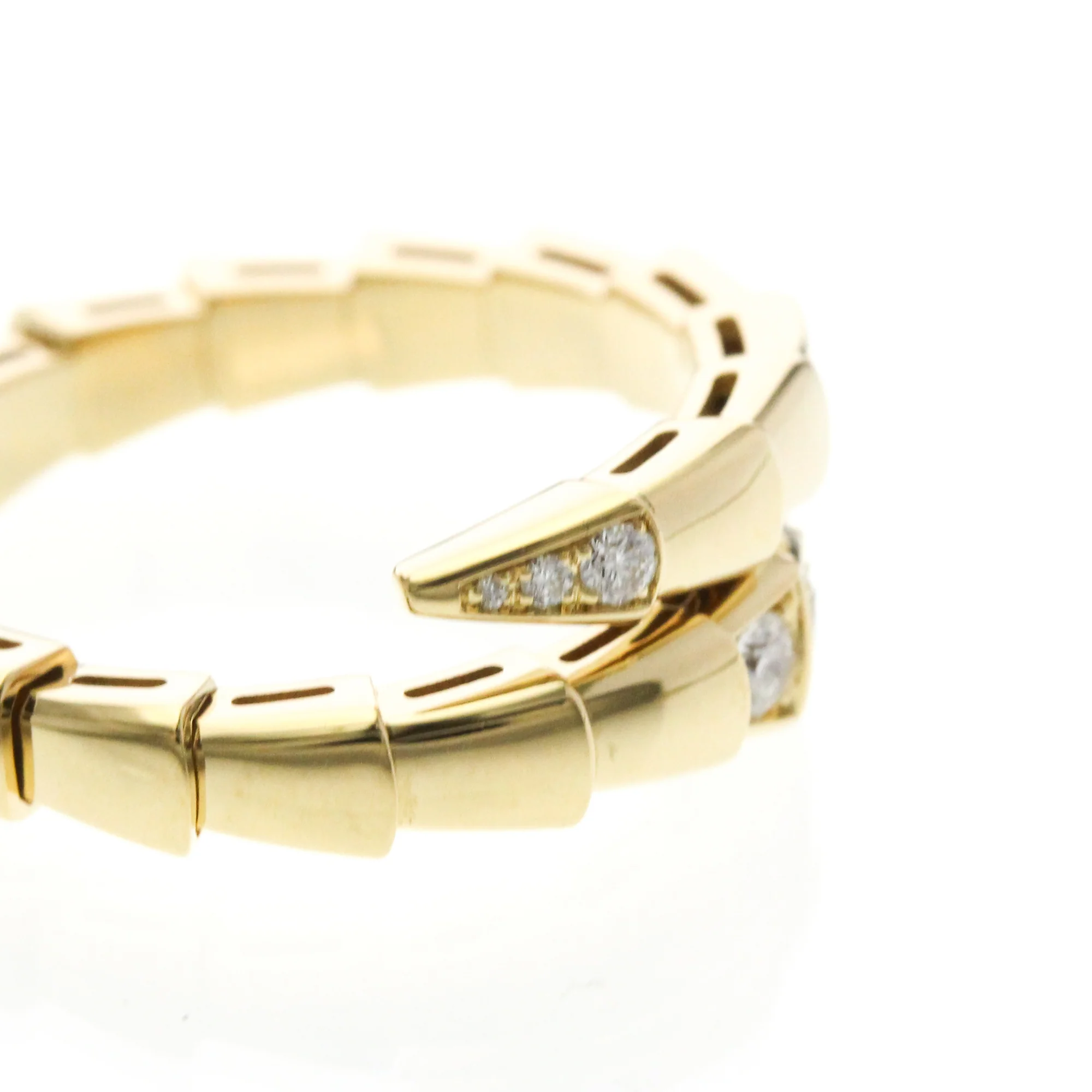 Serpenti Viper Ring 18K Yellow Gold with Diamonds - Image 9