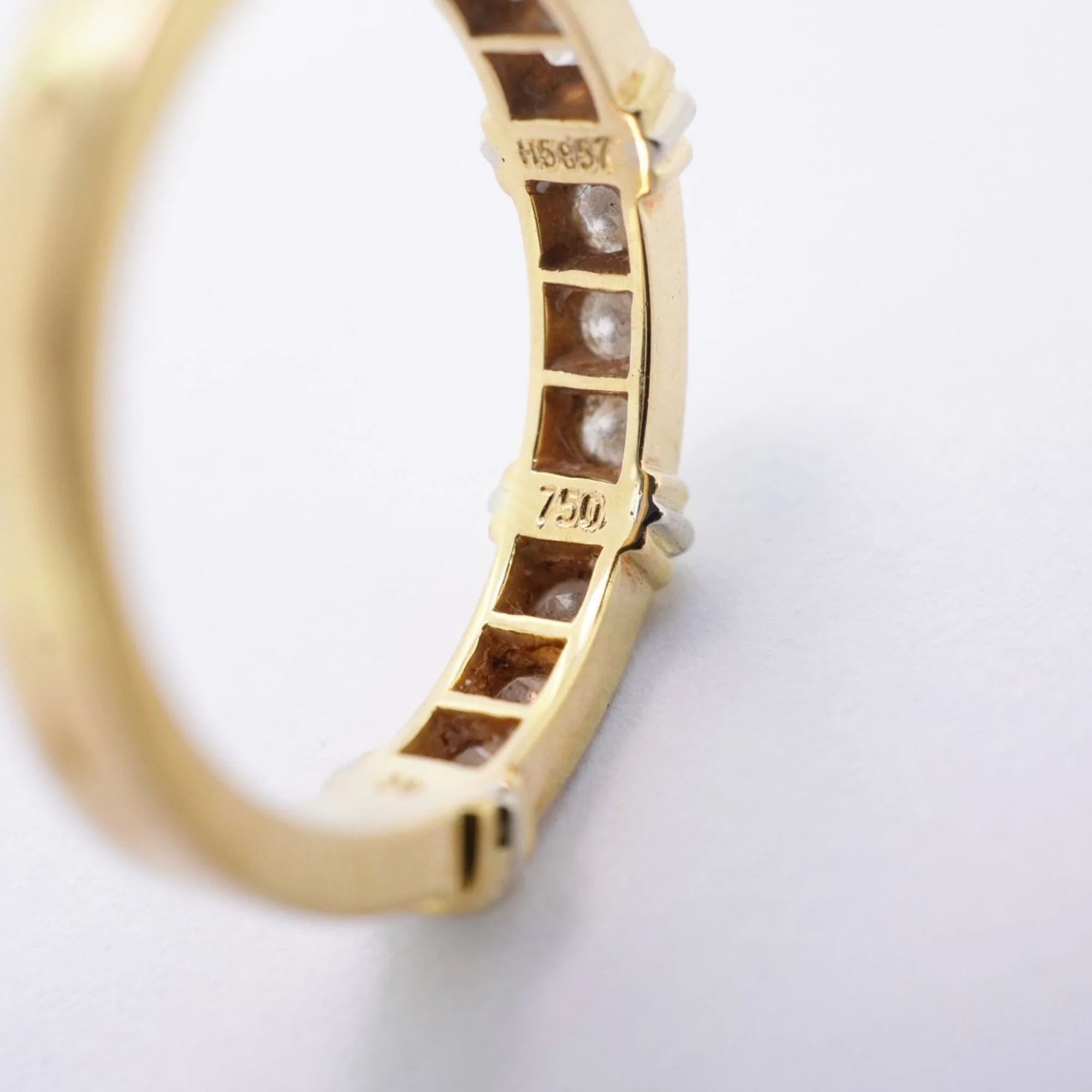 Band Ring 18K White Gold and 18K Yellow Gold with Diamond - Image 6