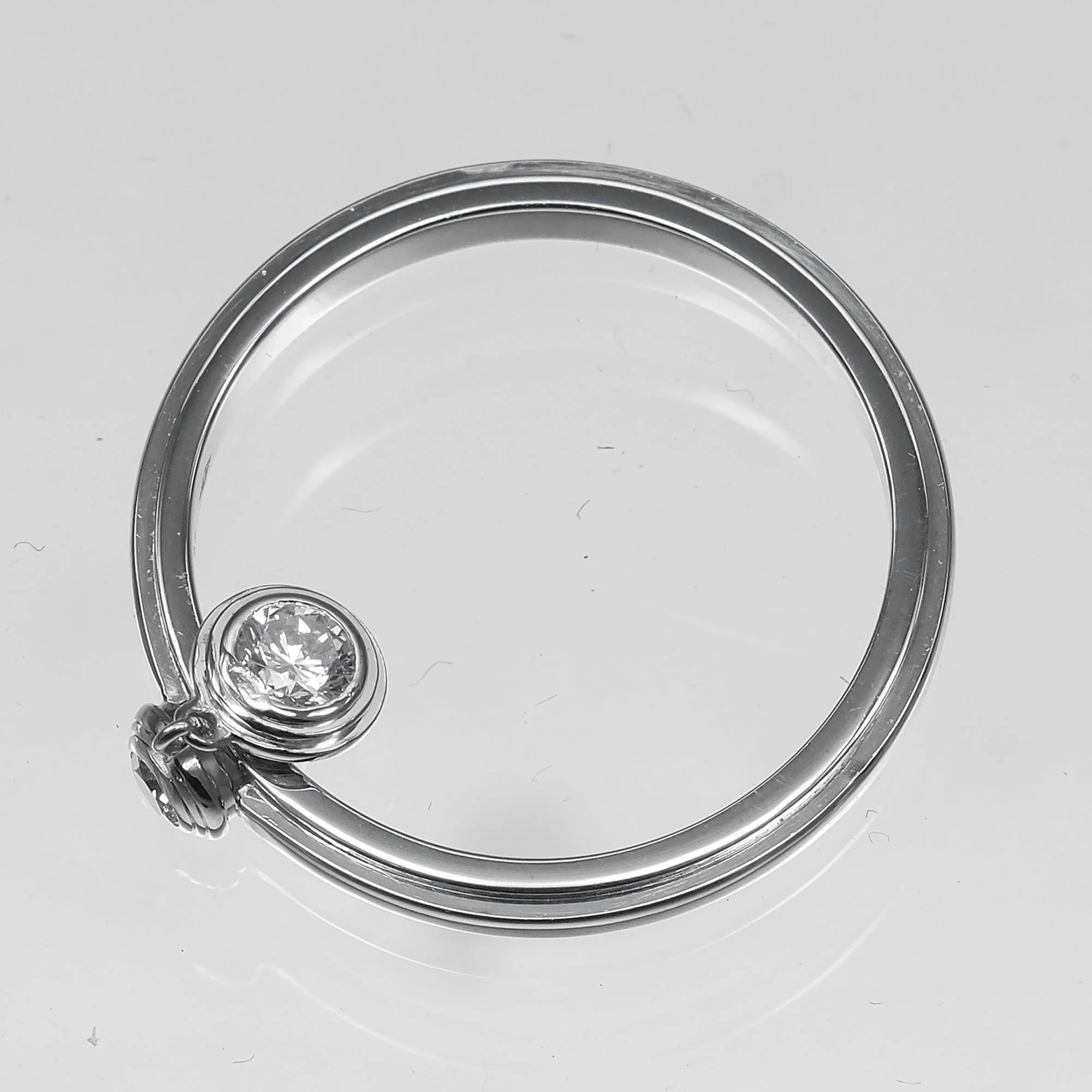Damour Ring Platinum with 2 Diamonds - Image 8