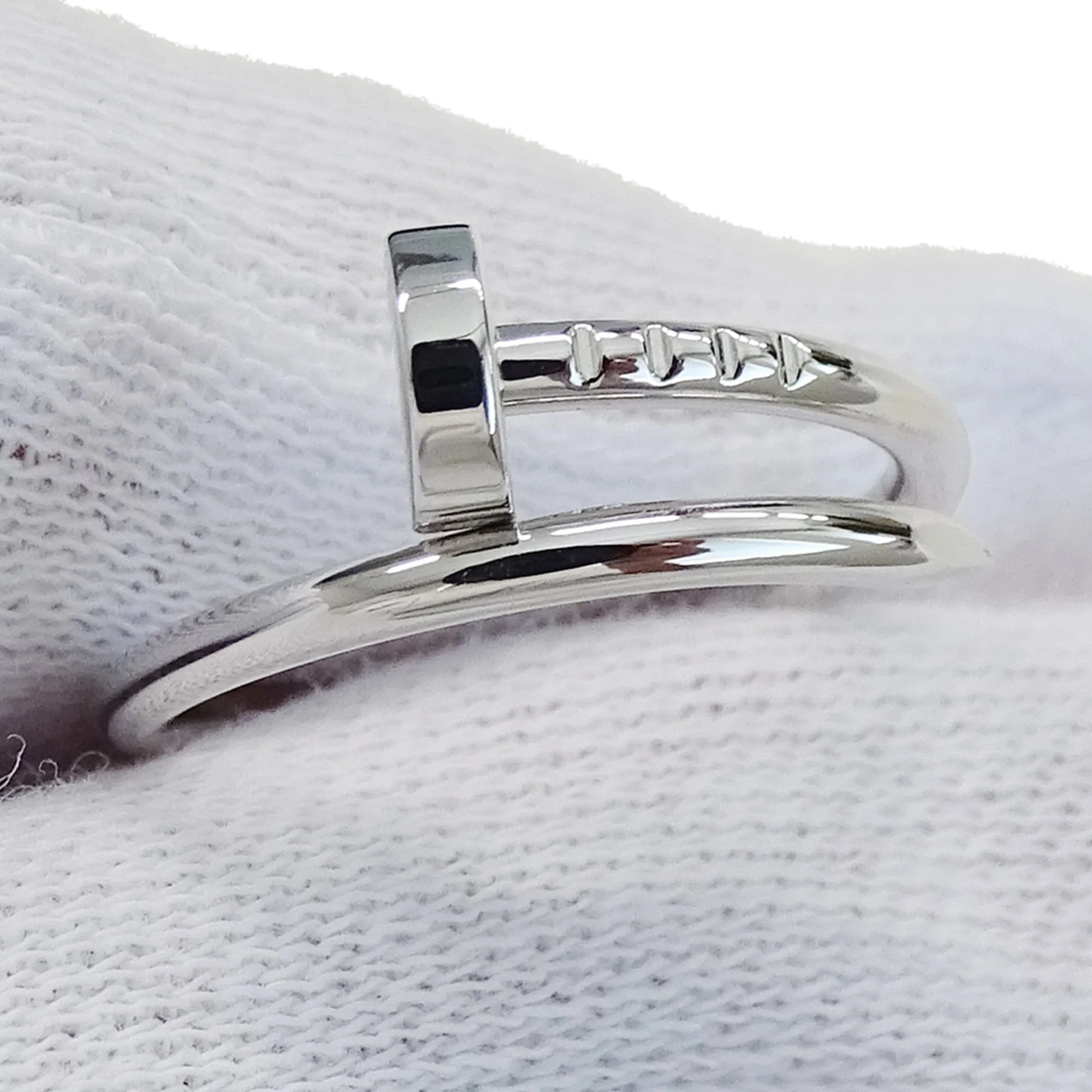 Juste un Clou Band Ring 18K White Gold Small - Image 7
