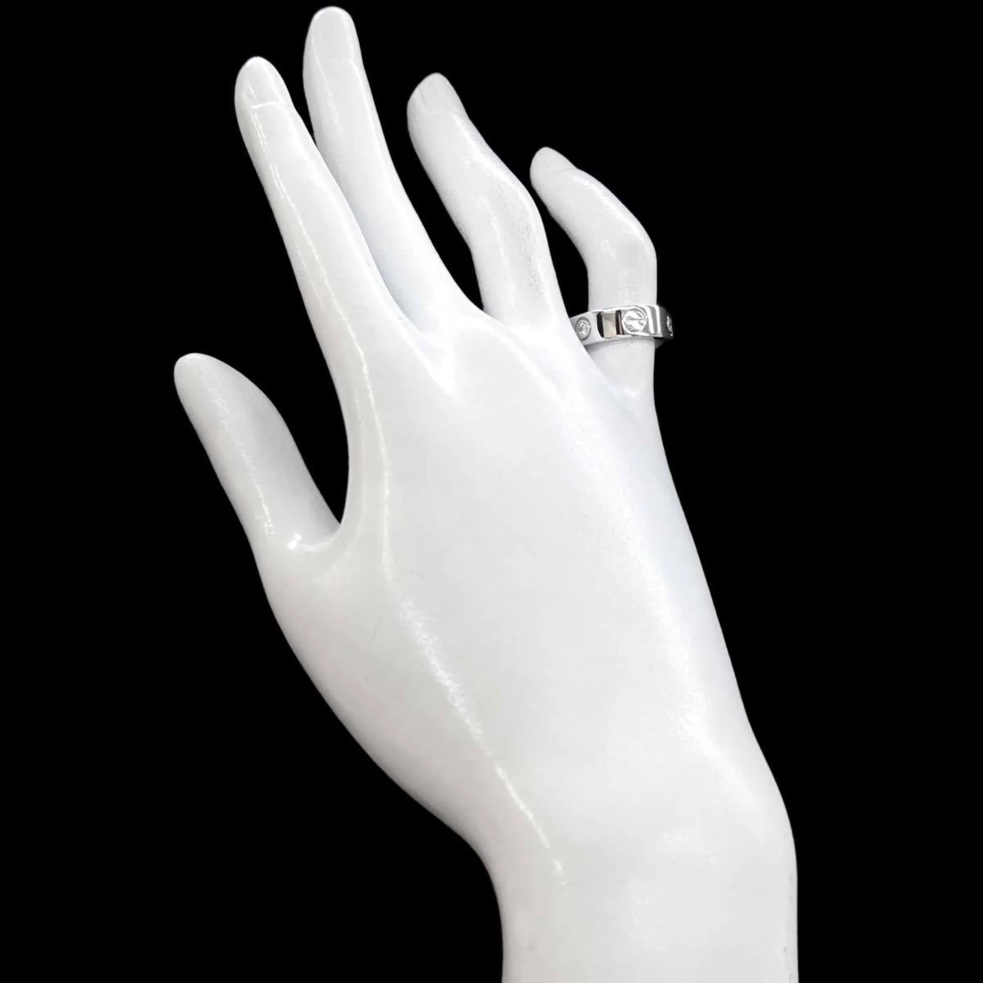 Love Ring 18K White Gold with Diamond - Image 8