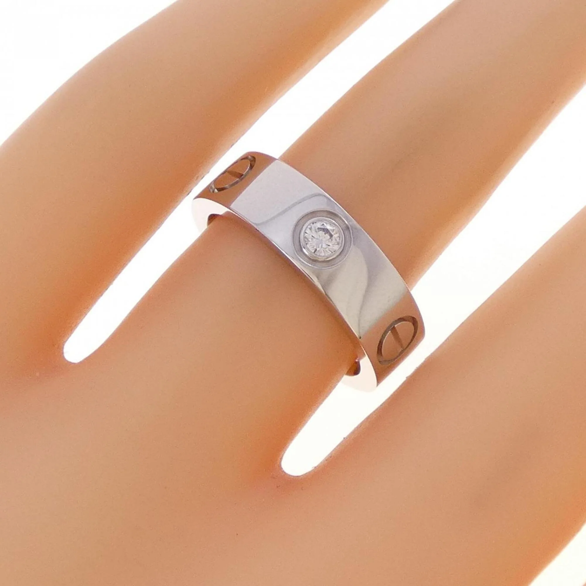 Love Ring 18K White Gold with Diamond - Image 5