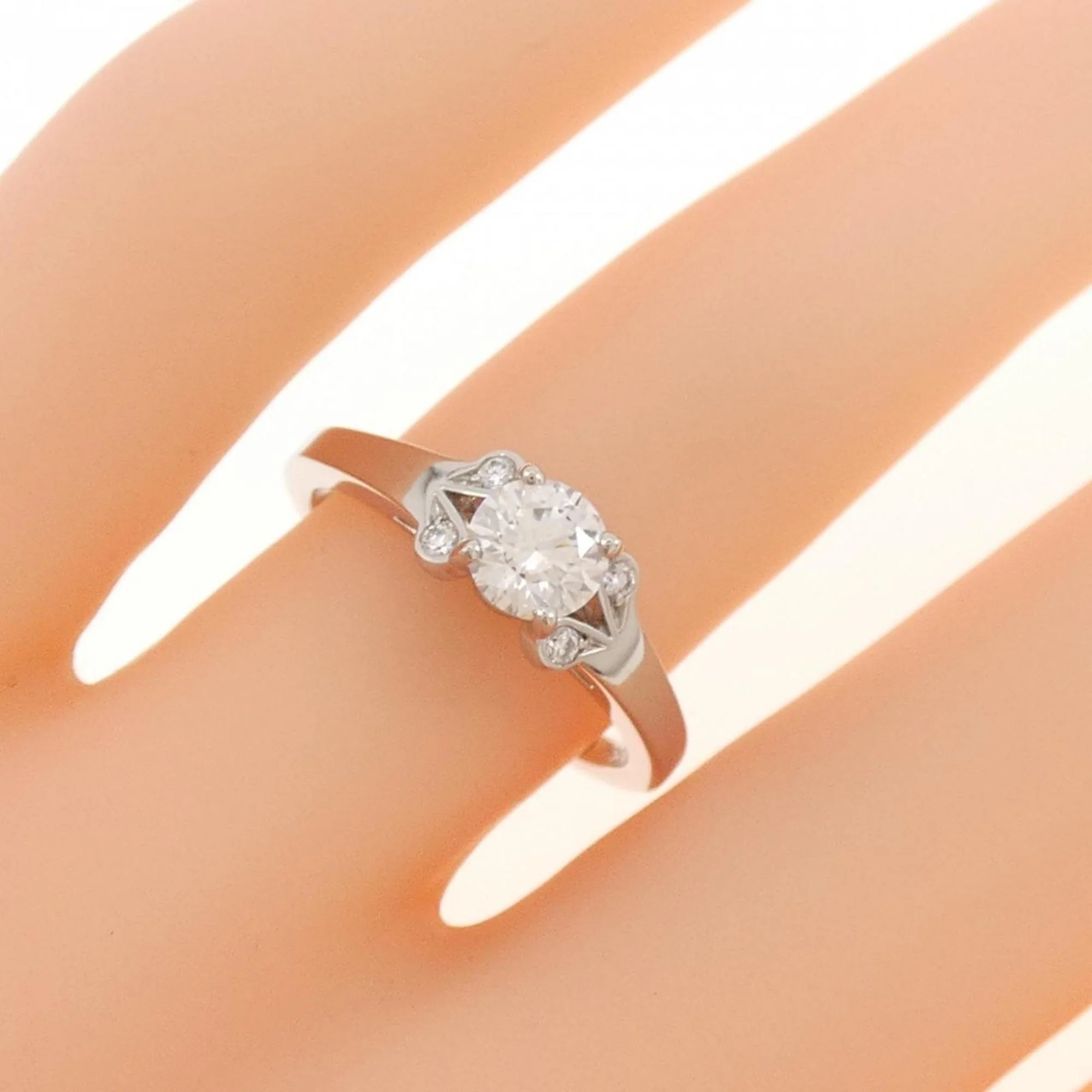 Ring Platinum with Diamond - Image 5