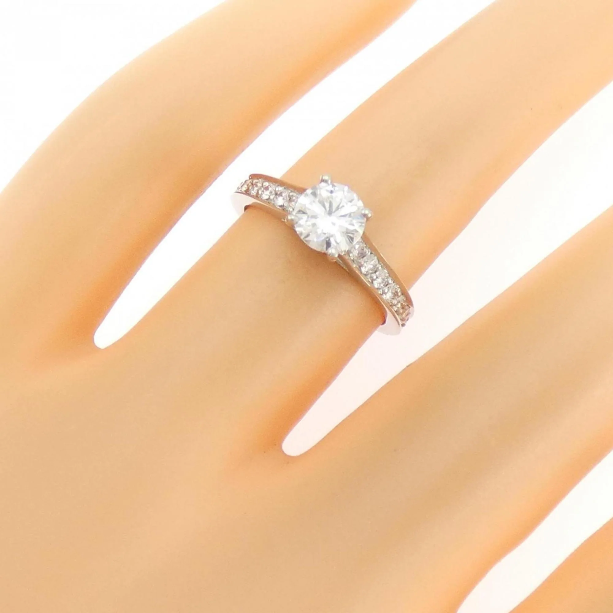 Solitaire Ring Platinum with Diamond - Image 5