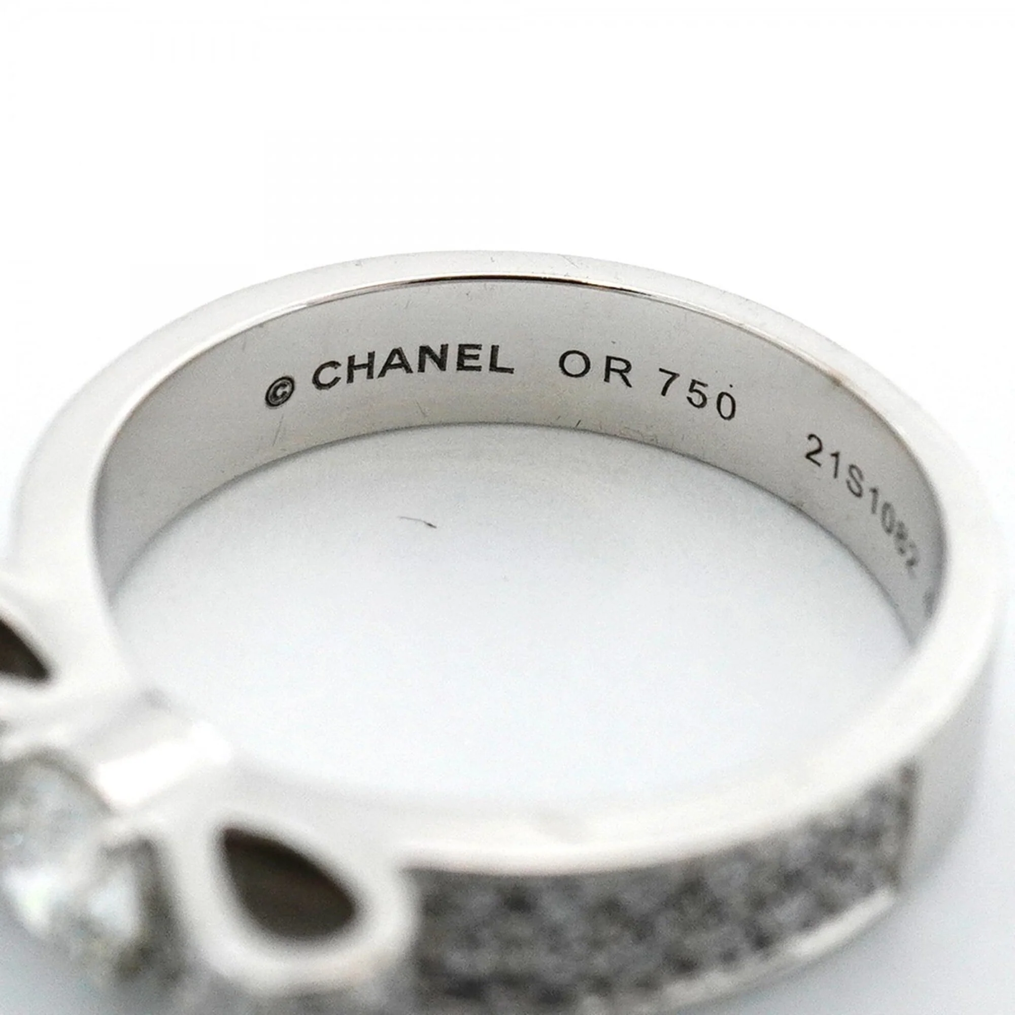 Band Ring 18K White Gold with Diamond - Image 4