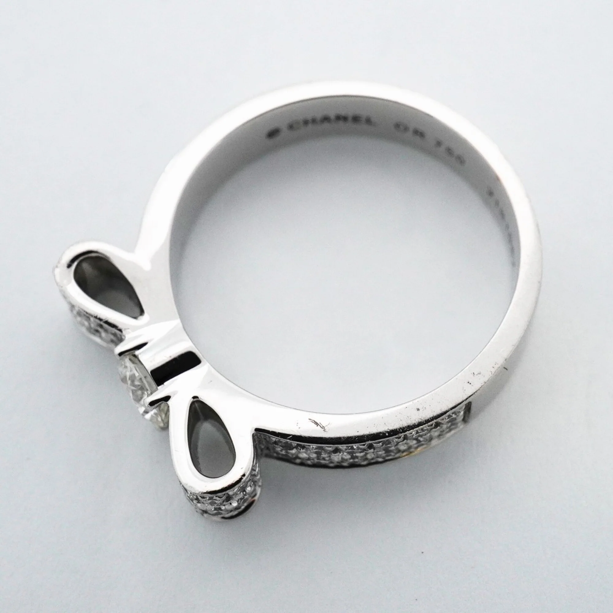 Band Ring 18K White Gold with Diamond - Image 9