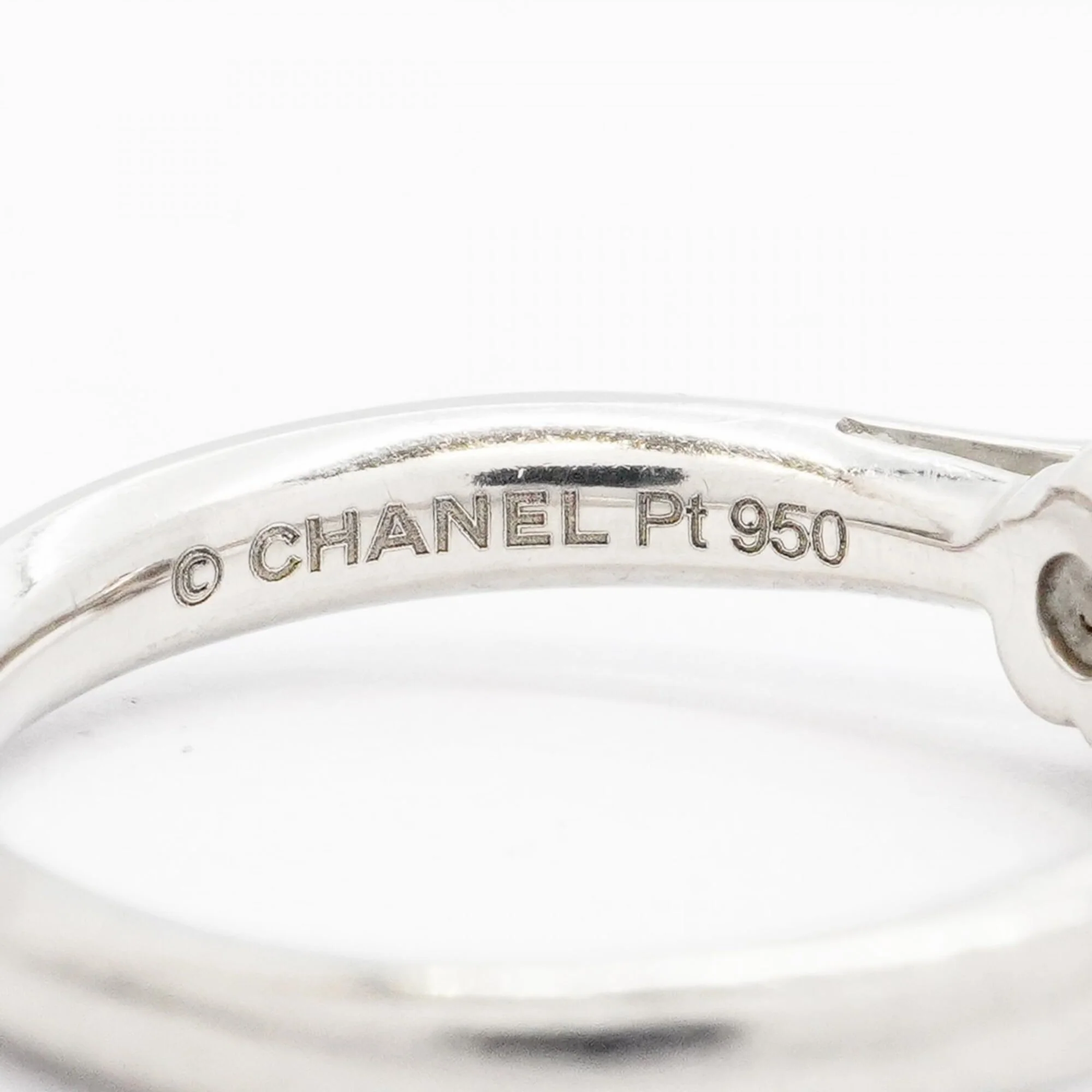 Band Ring Platinum with Diamond - Image 3