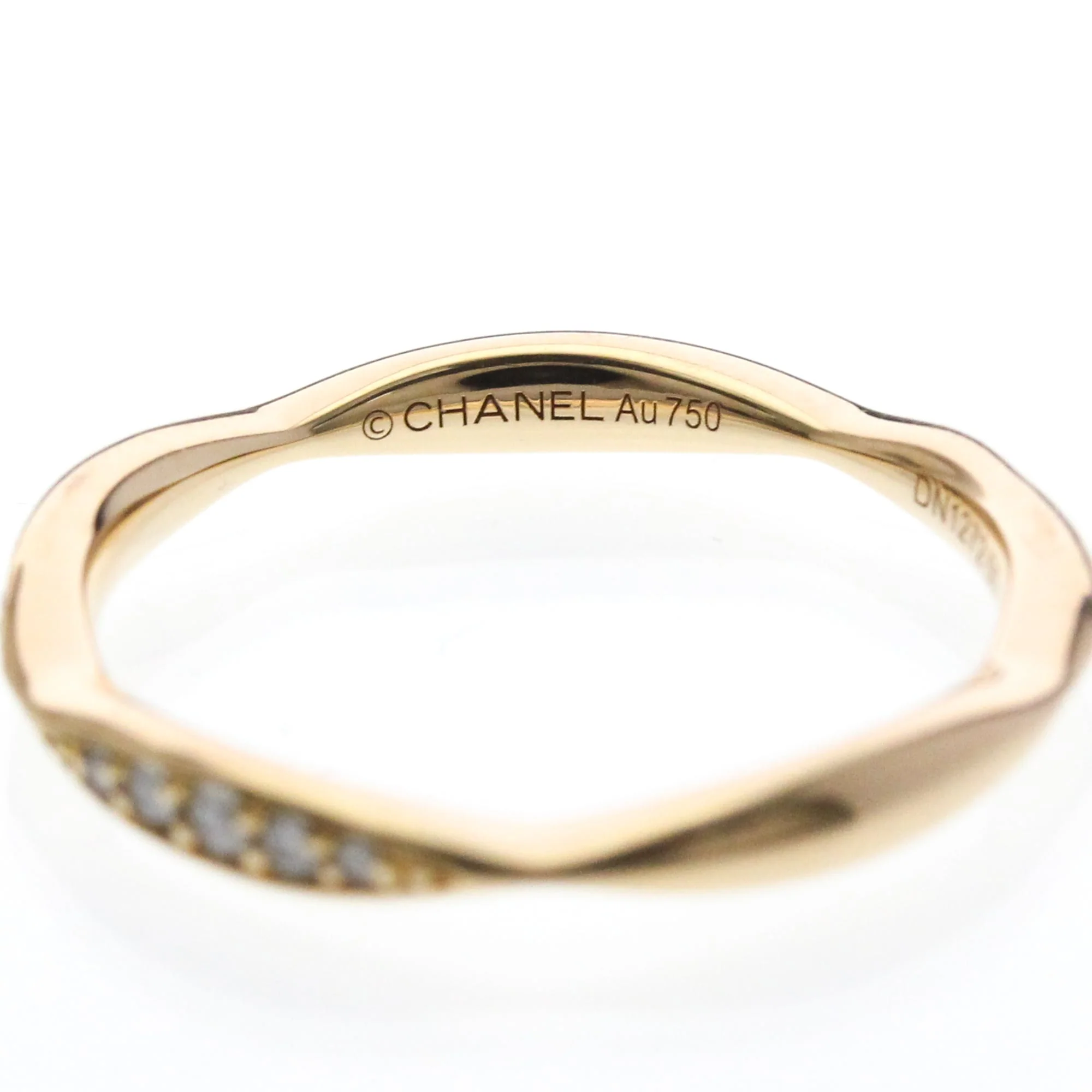 Camellia Ring 18K Rose Gold with Diamond - Image 6