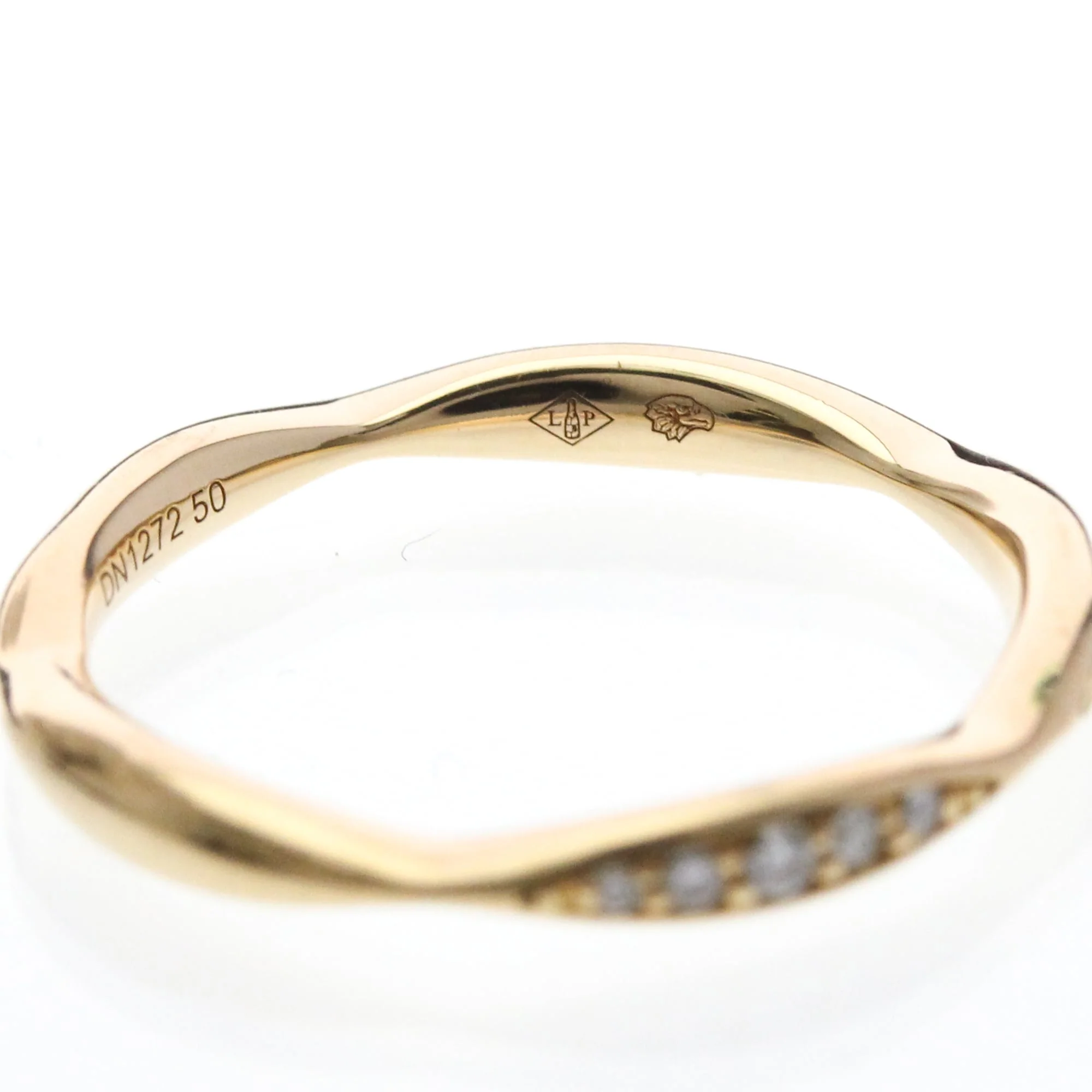 Camellia Ring 18K Rose Gold with Diamond - Image 8
