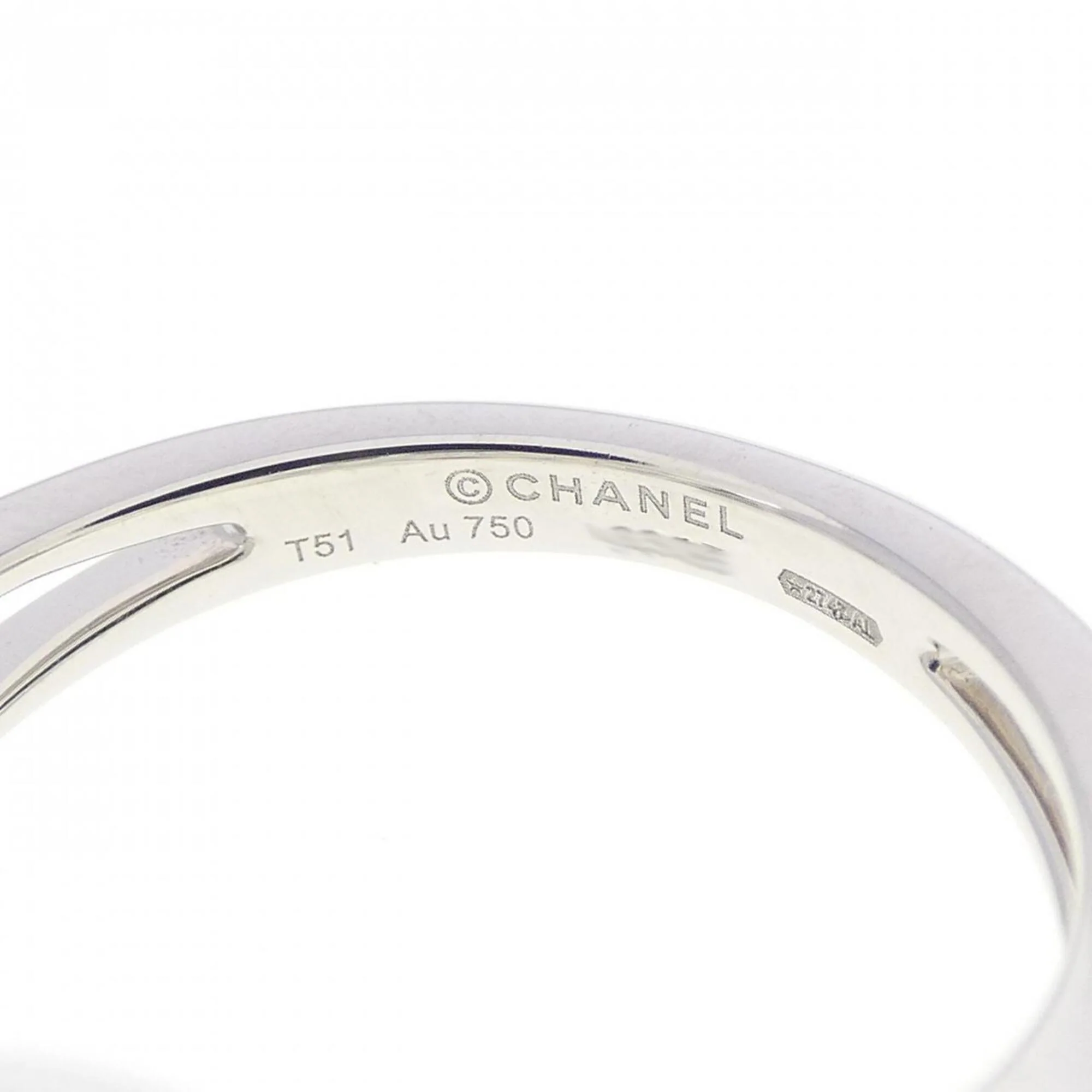 Camellia Ring 18K White Gold with Diamond - Image 4