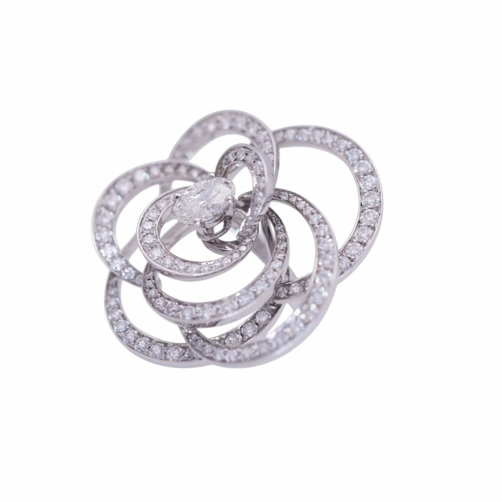 Camellia Ring 18K White Gold with Diamond - Image 3
