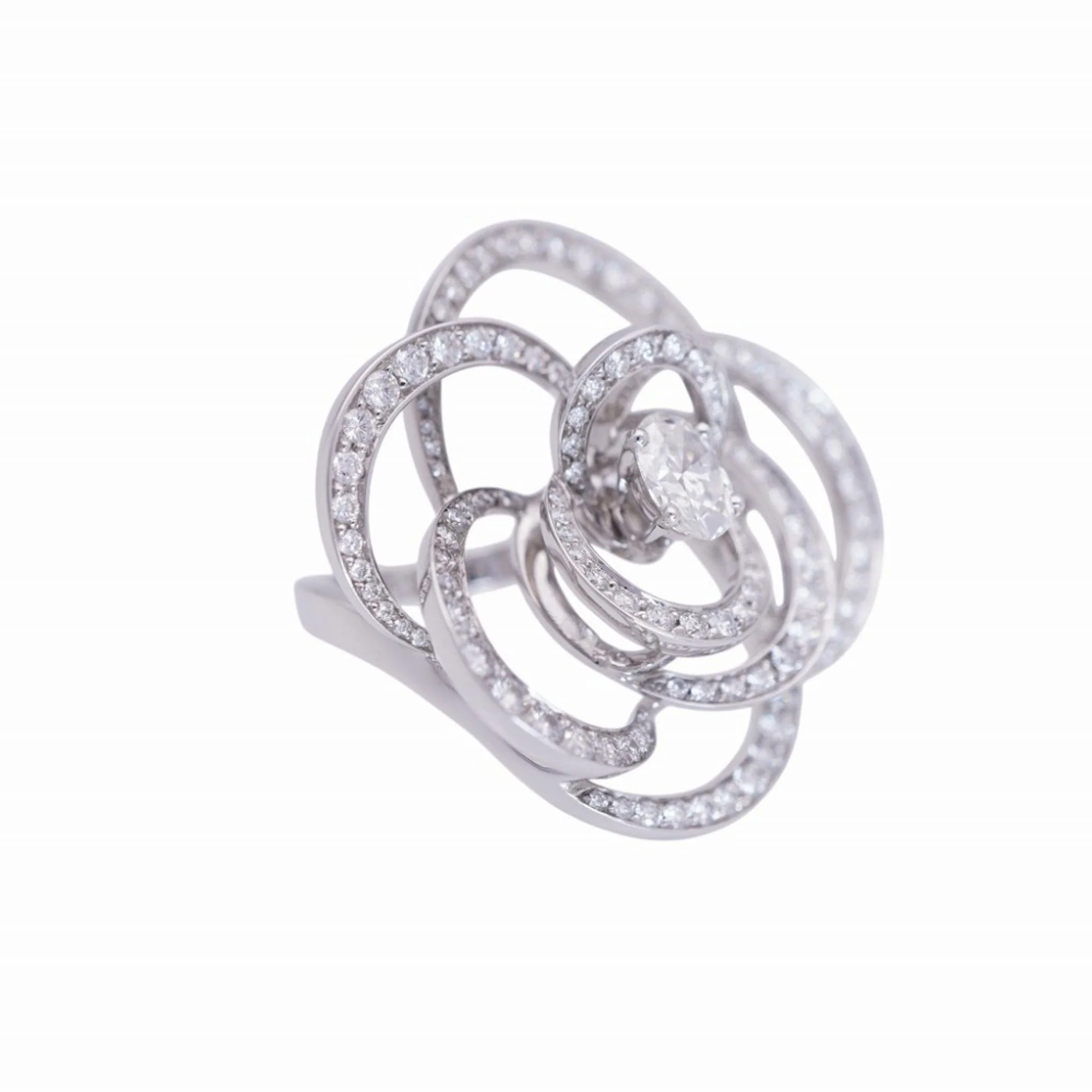 Camellia Ring 18K White Gold with Diamond - Image 4