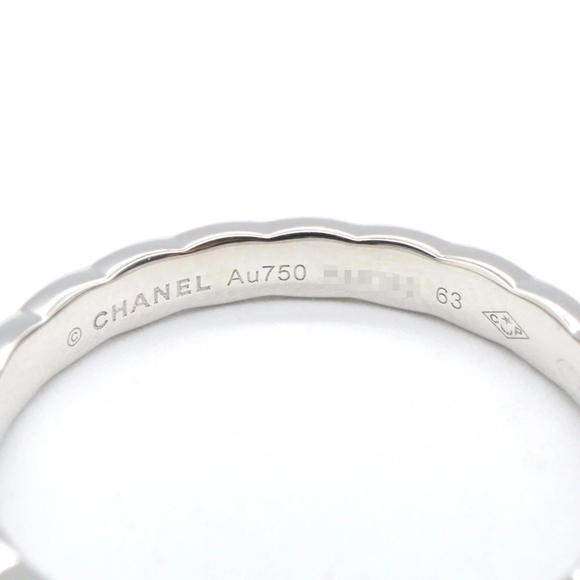 Coco Crush One Band Ring 18K White Gold - Image 4