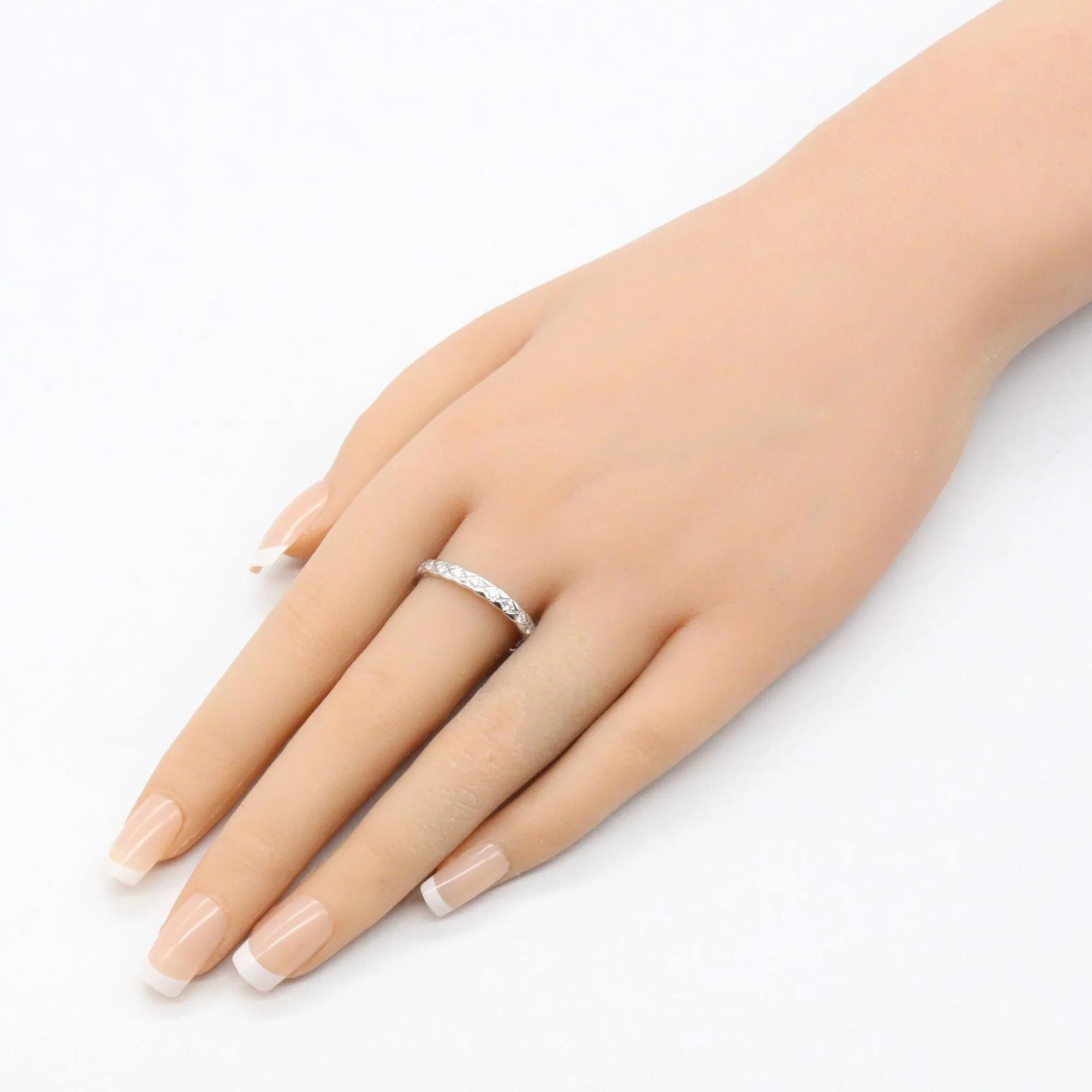 Coco Crush One Band Ring 18K White Gold - Image 7