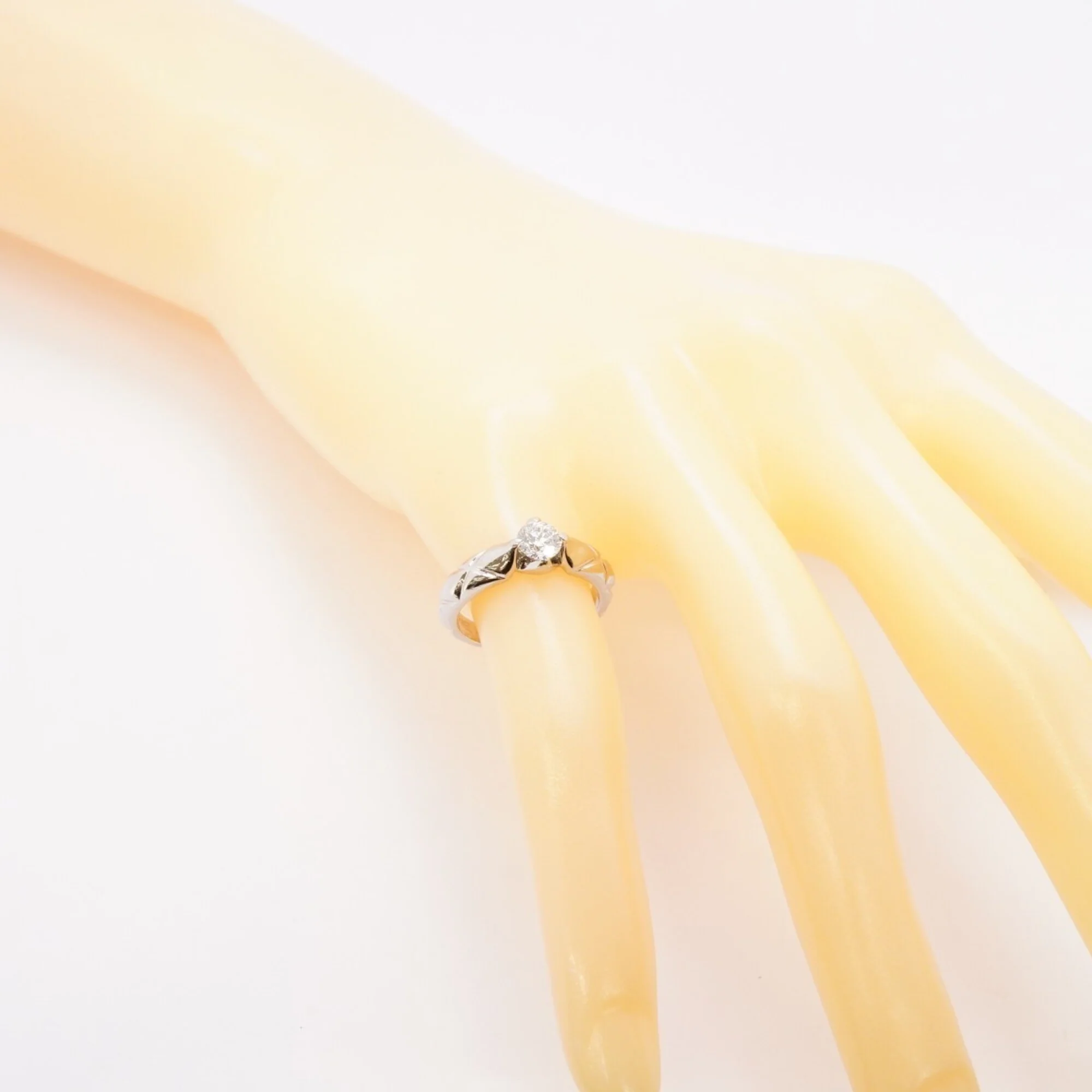 Ring Platinum with Diamond - Image 9