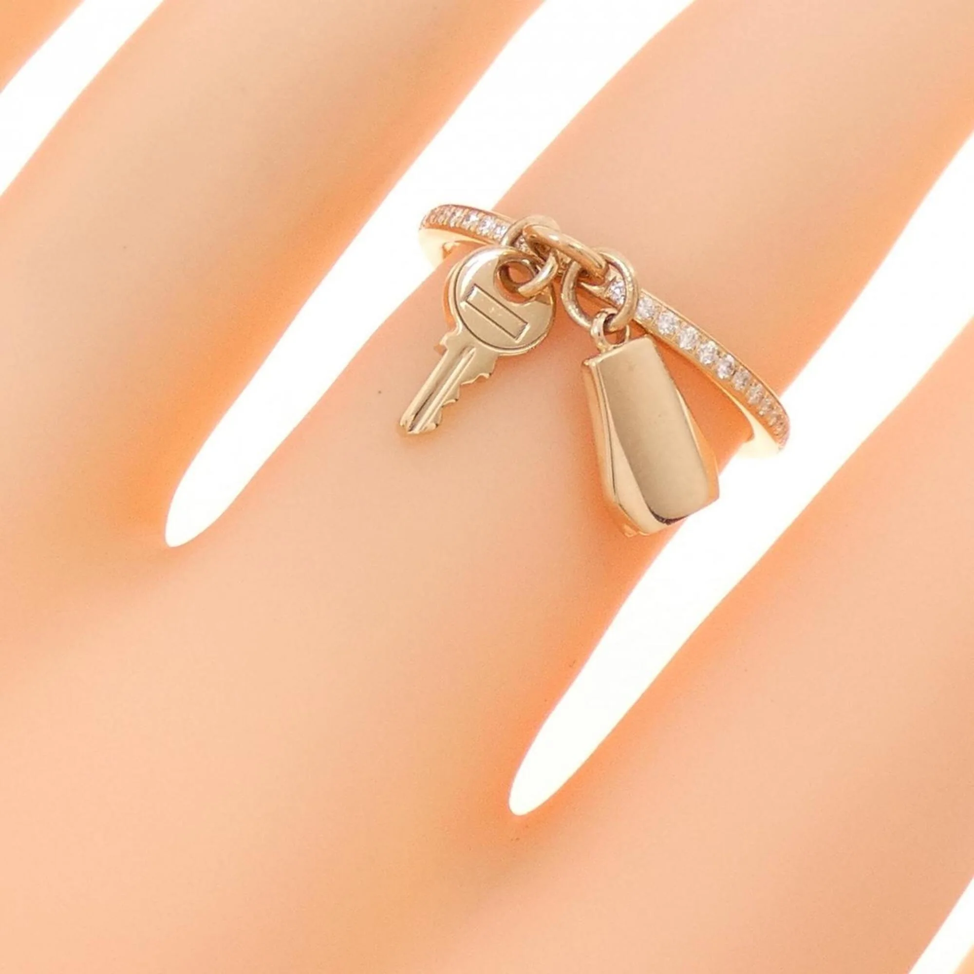 Kelly Clochette Ring 18K Rose Gold - Image 5