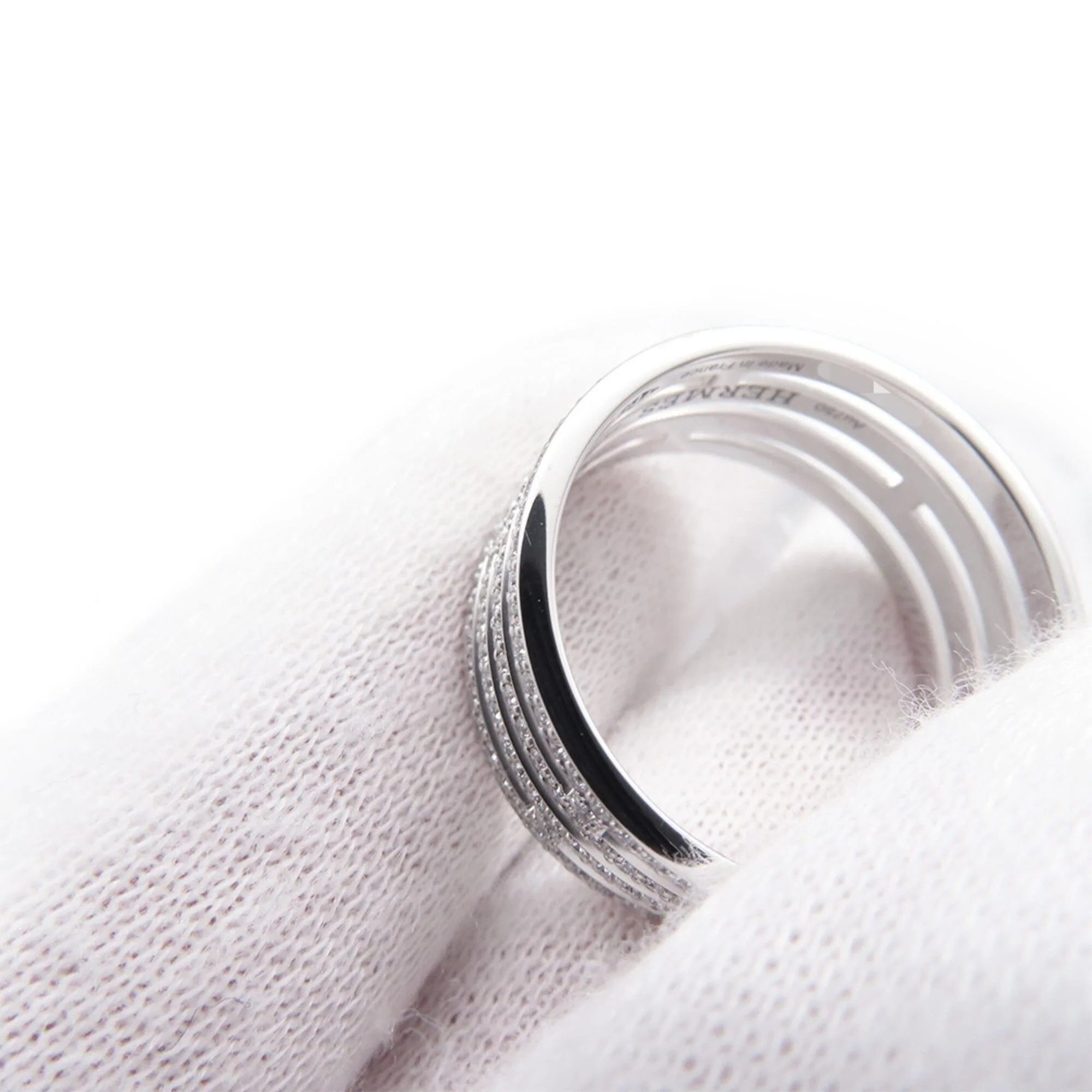 Ring 18K White Gold with Diamonds - Image 6