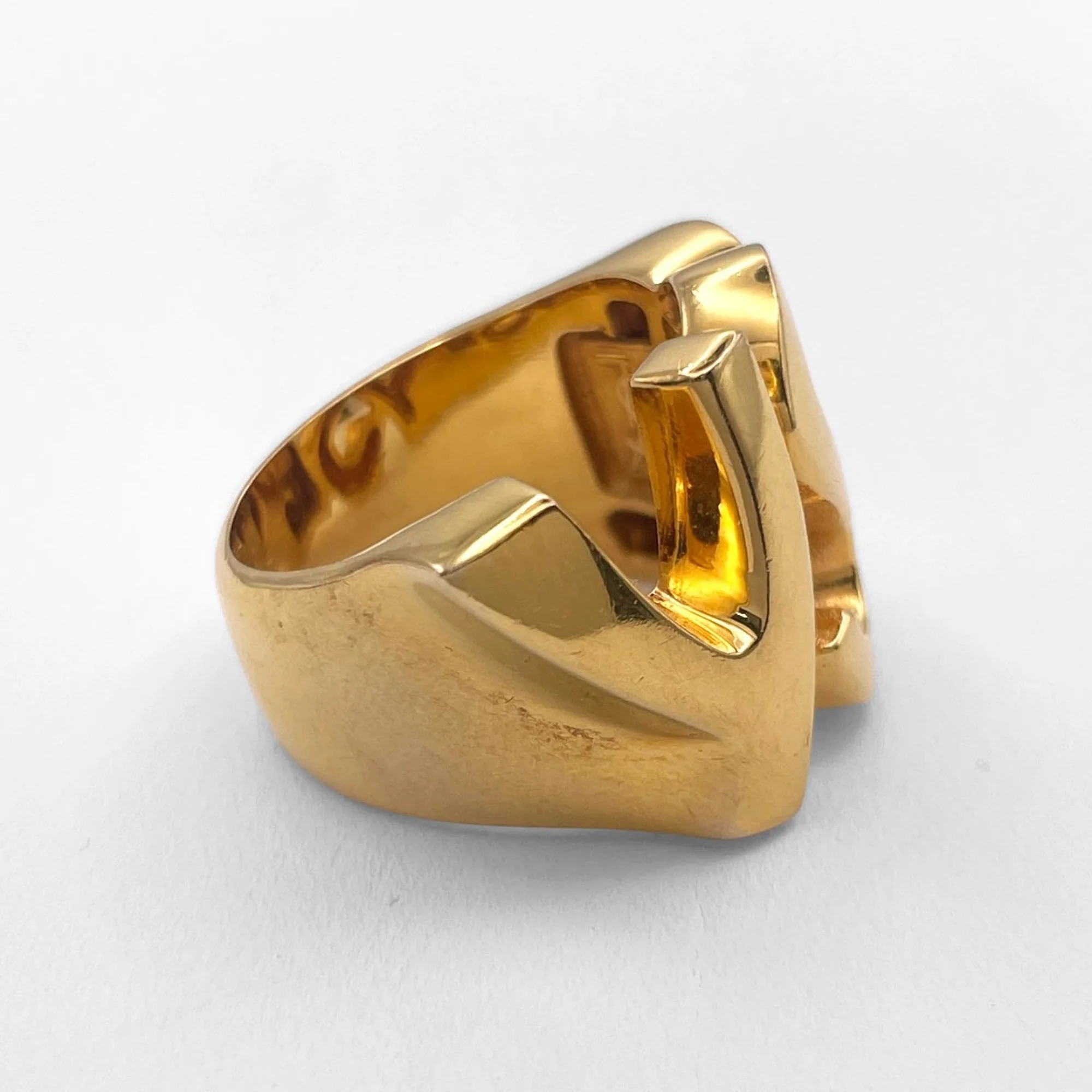 Vintage Cassandra Ring Gold Metal - Image 3