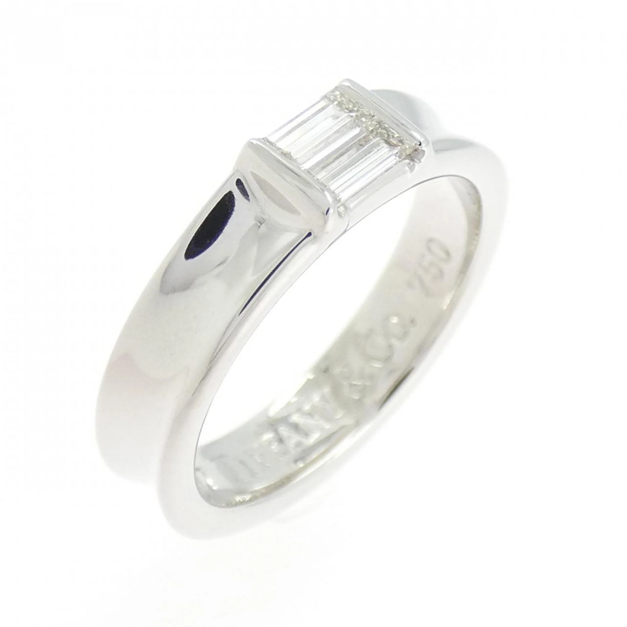 Band Ring 18K White Gold and Diamond