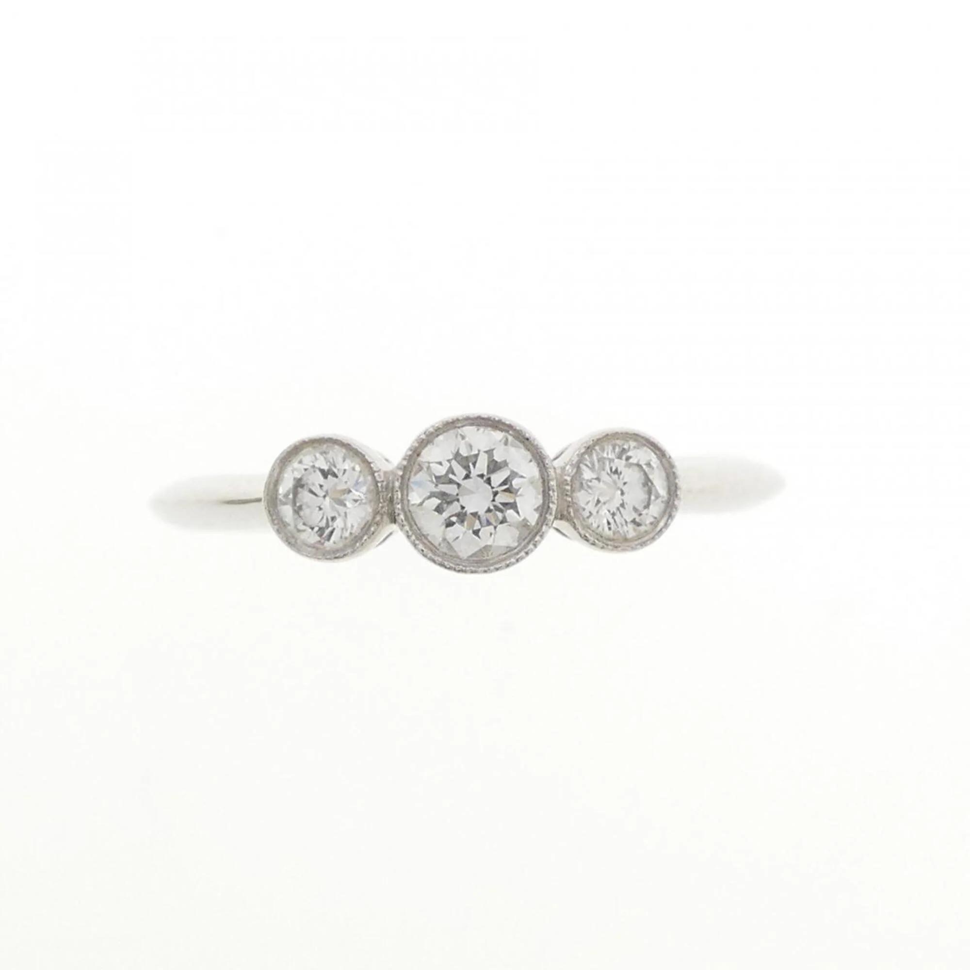 Band Ring Platinum with Diamond - Image 2