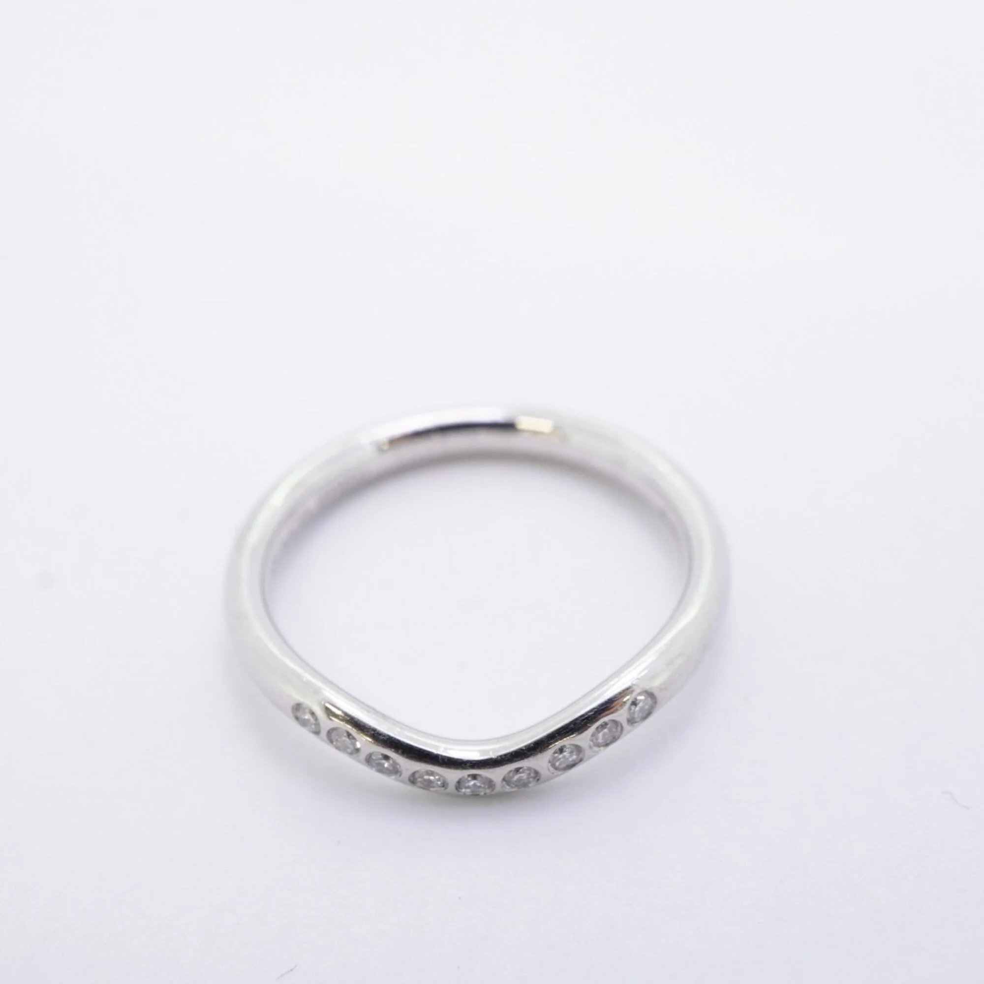 Band Ring Platinum with Diamond - Image 3