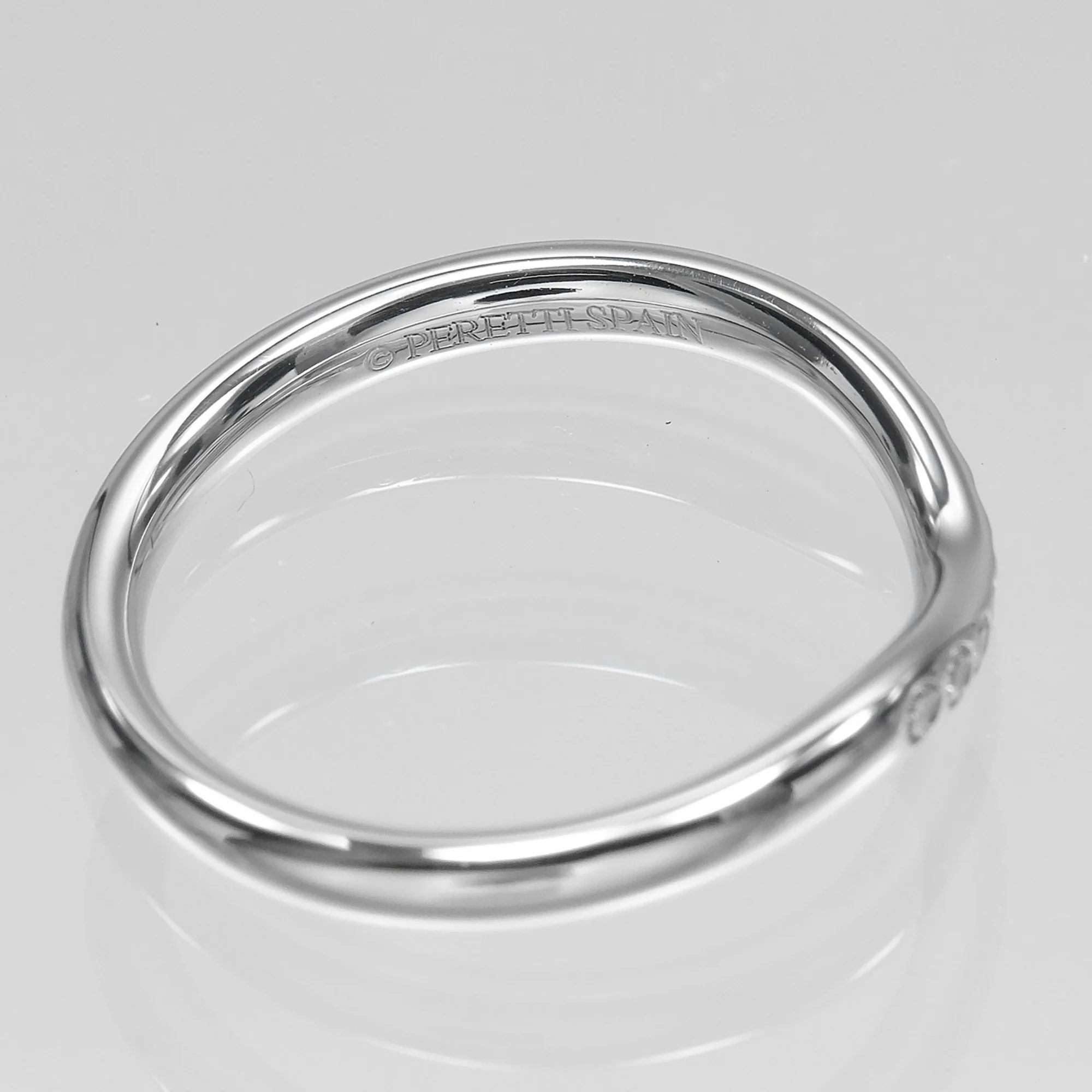 Band Ring Platinum with Diamond - Image 4
