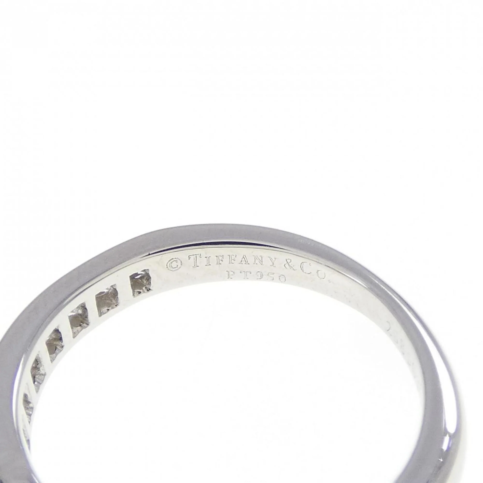 Bead Setting Ring Platinum with Diamond - Image 4