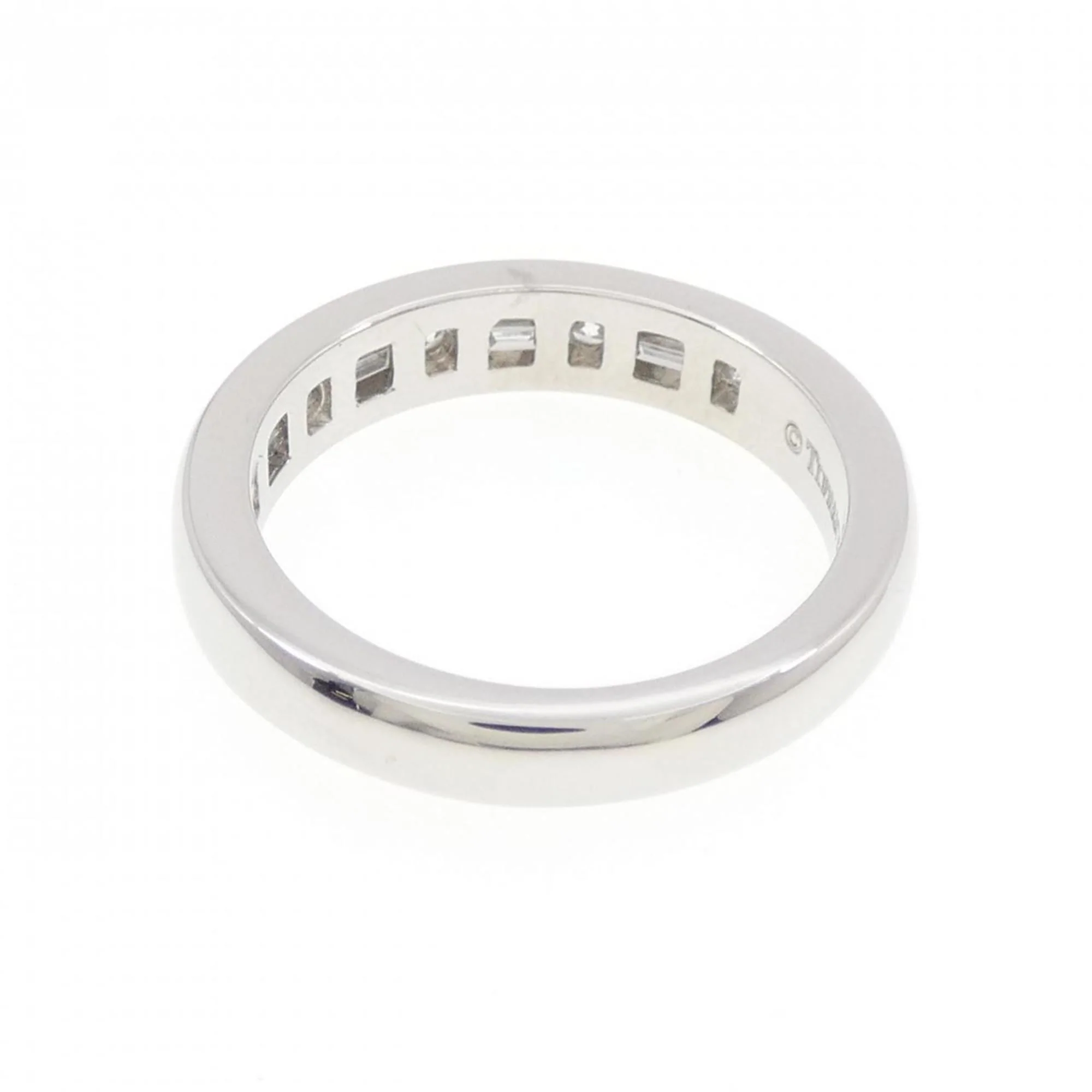 Channel Setting Ring Platinum With Diamond - Image 3