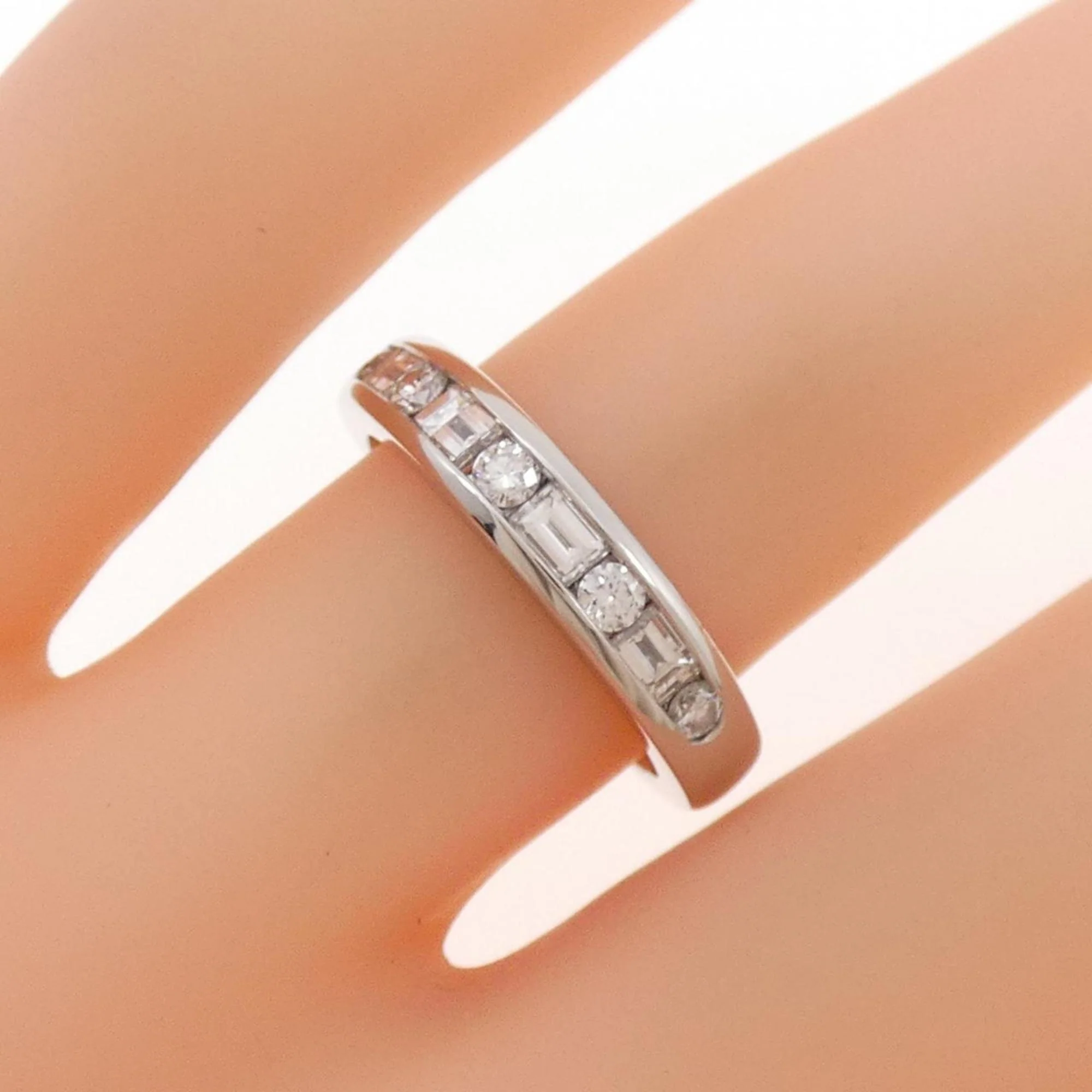Channel Setting Ring Platinum With Diamond - Image 5