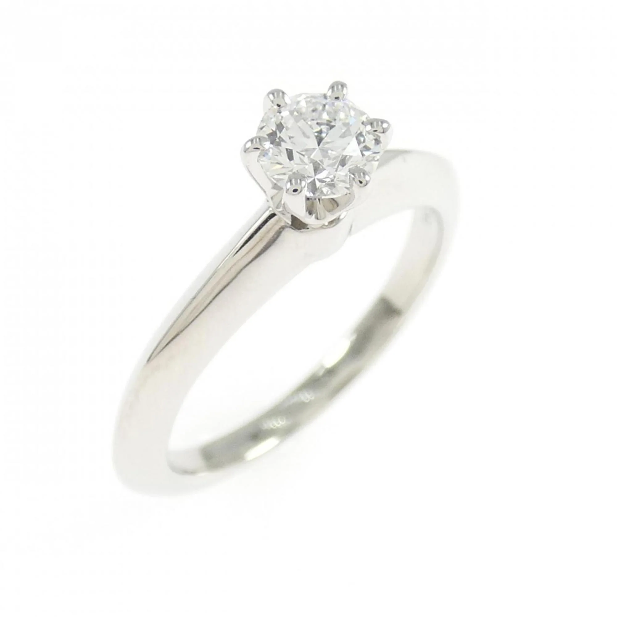Classic Solitaire Ring Platinum with Diamond