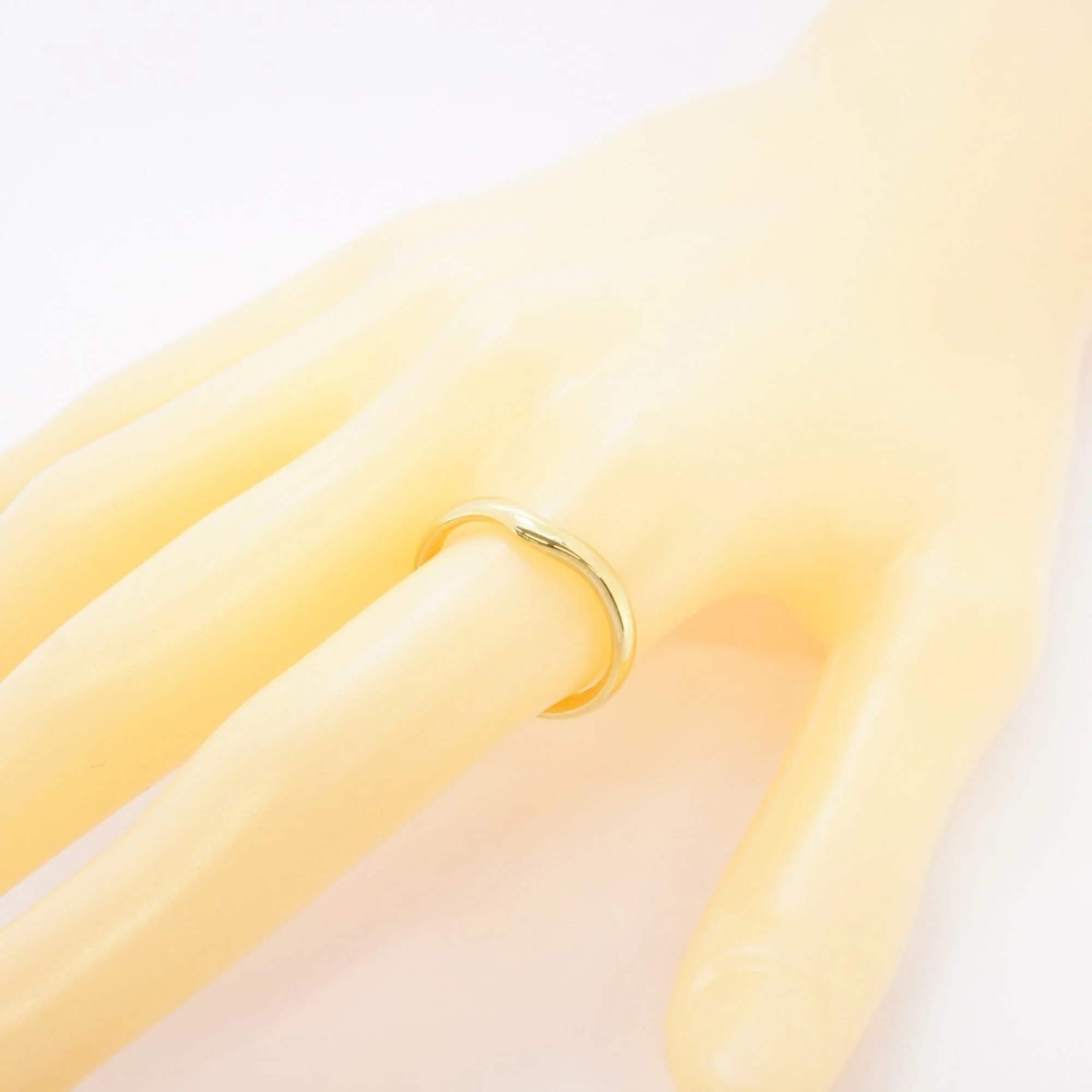 Curved Band Ring 18K Yellow Gold - Image 9