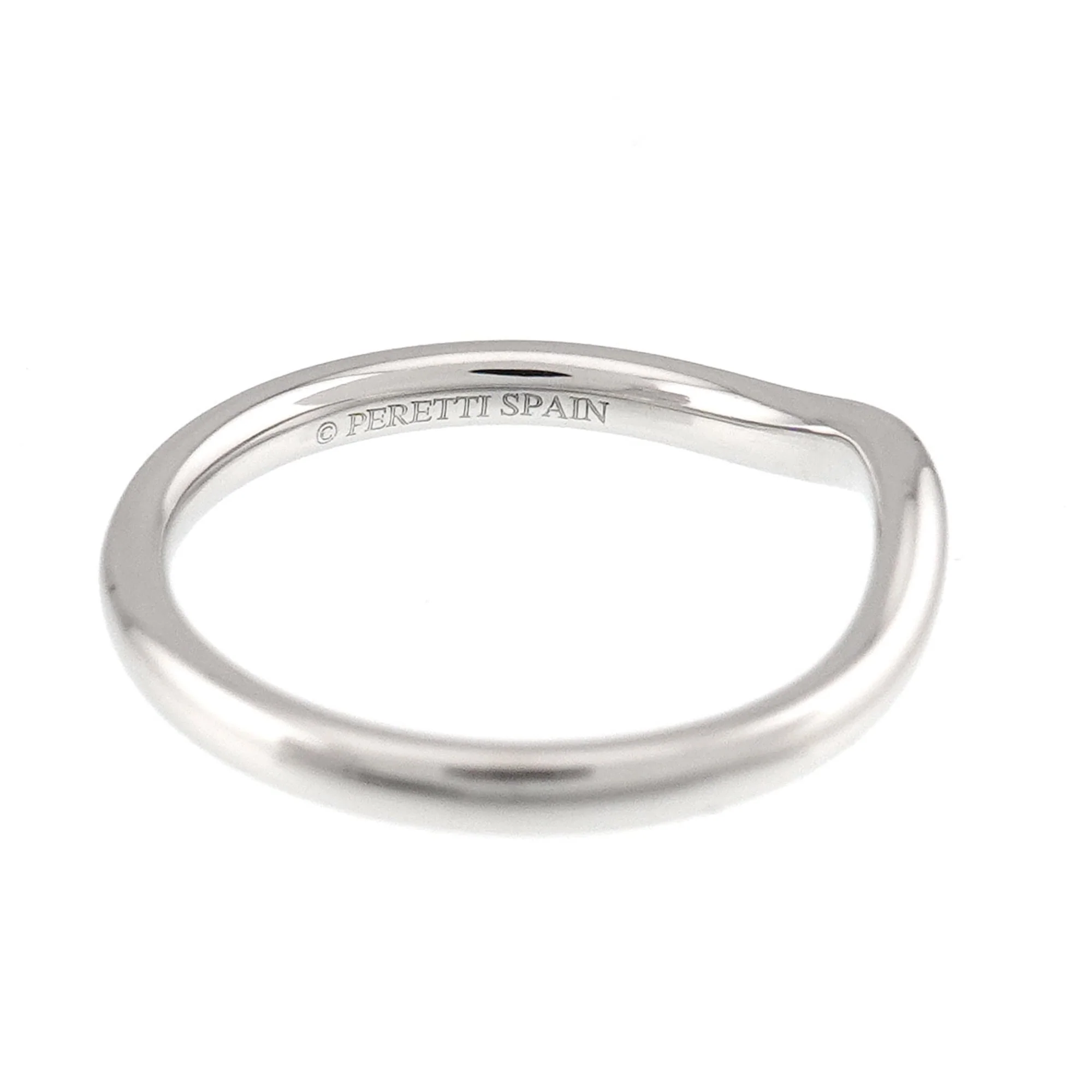 Curved Band Ring Platinum - Image 4