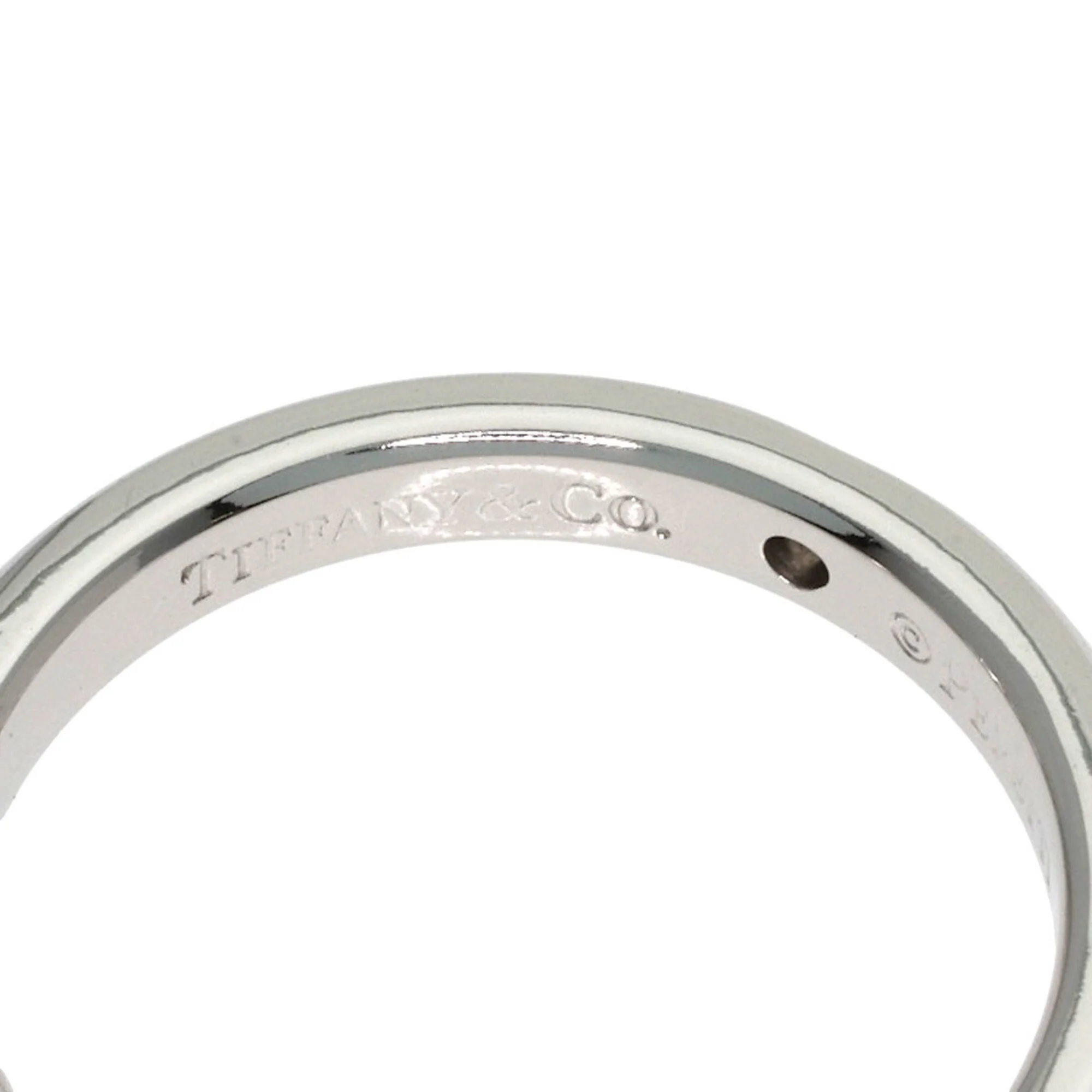Curved Band Ring Platinum - Image 5
