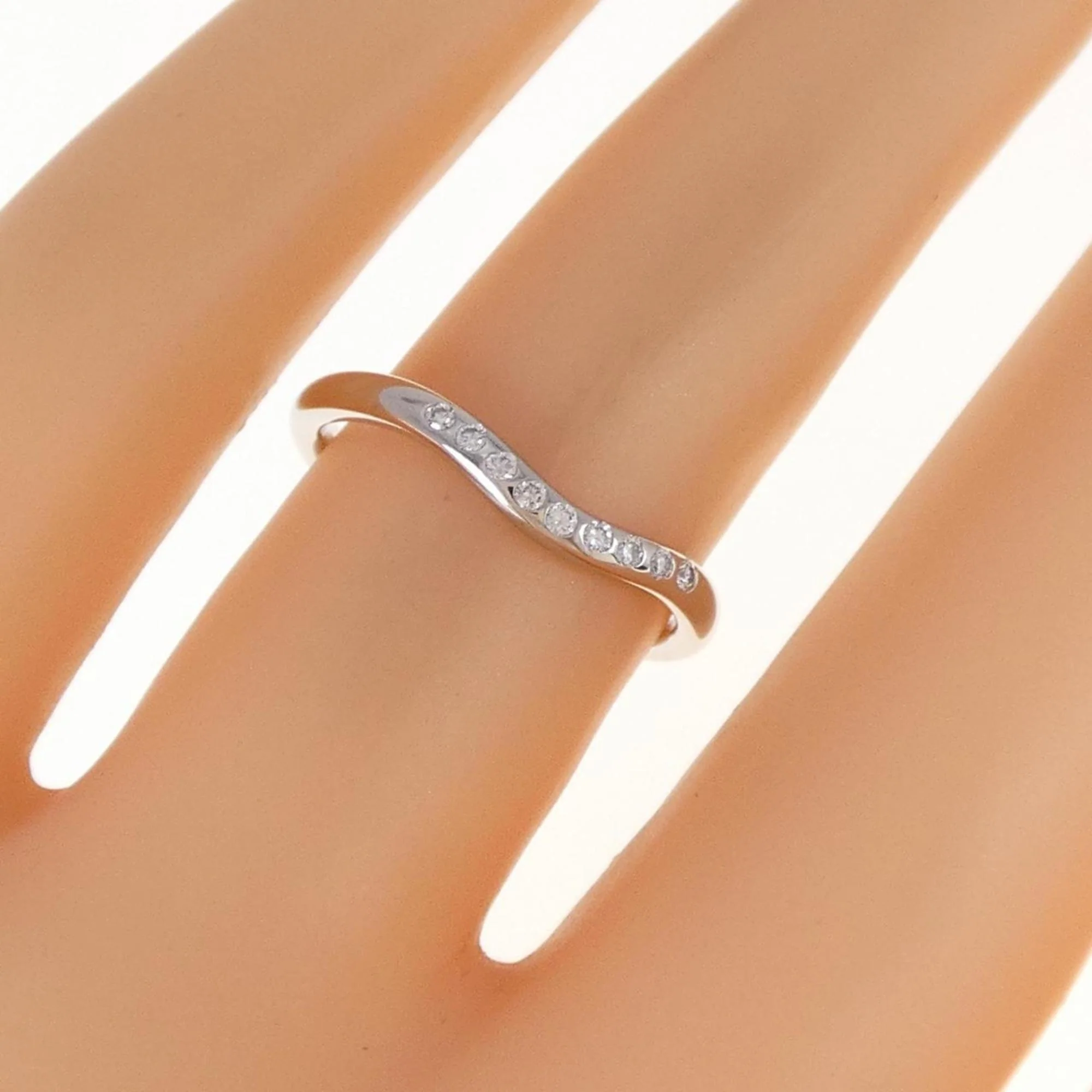 Curved Ring with Diamond - Image 5