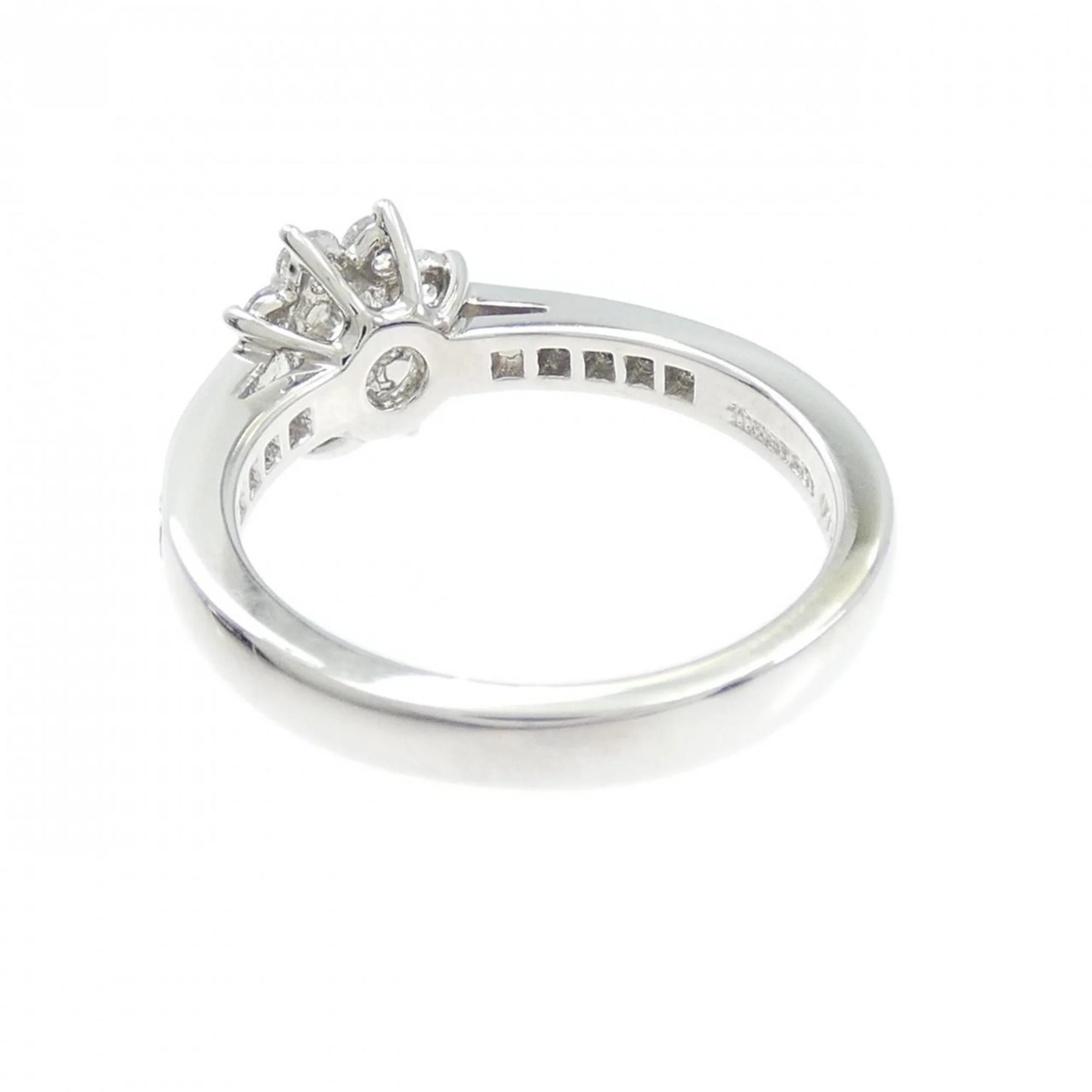 Flora Ring Platinum with Diamond - Image 3