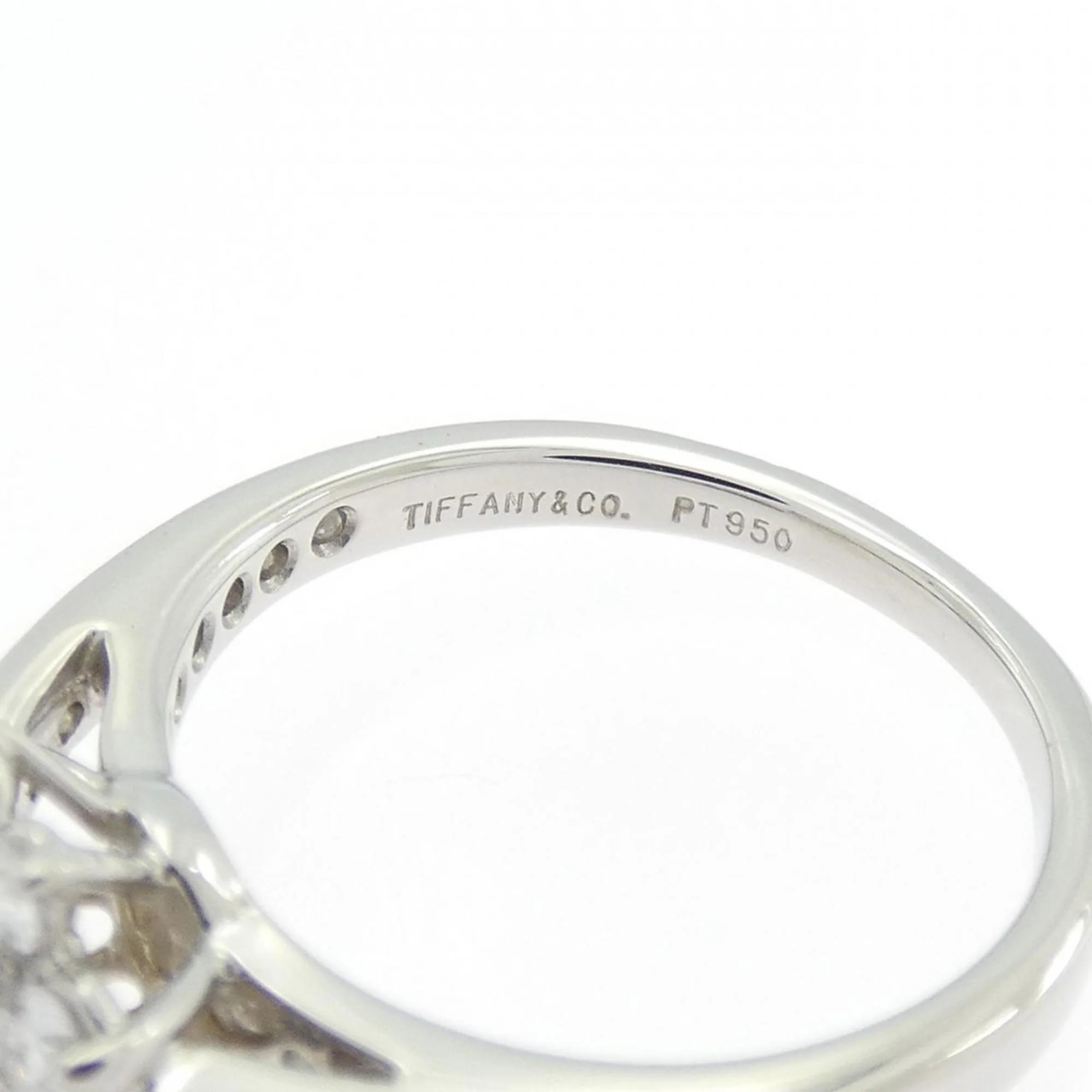 Flora Ring Platinum with Diamond - Image 4