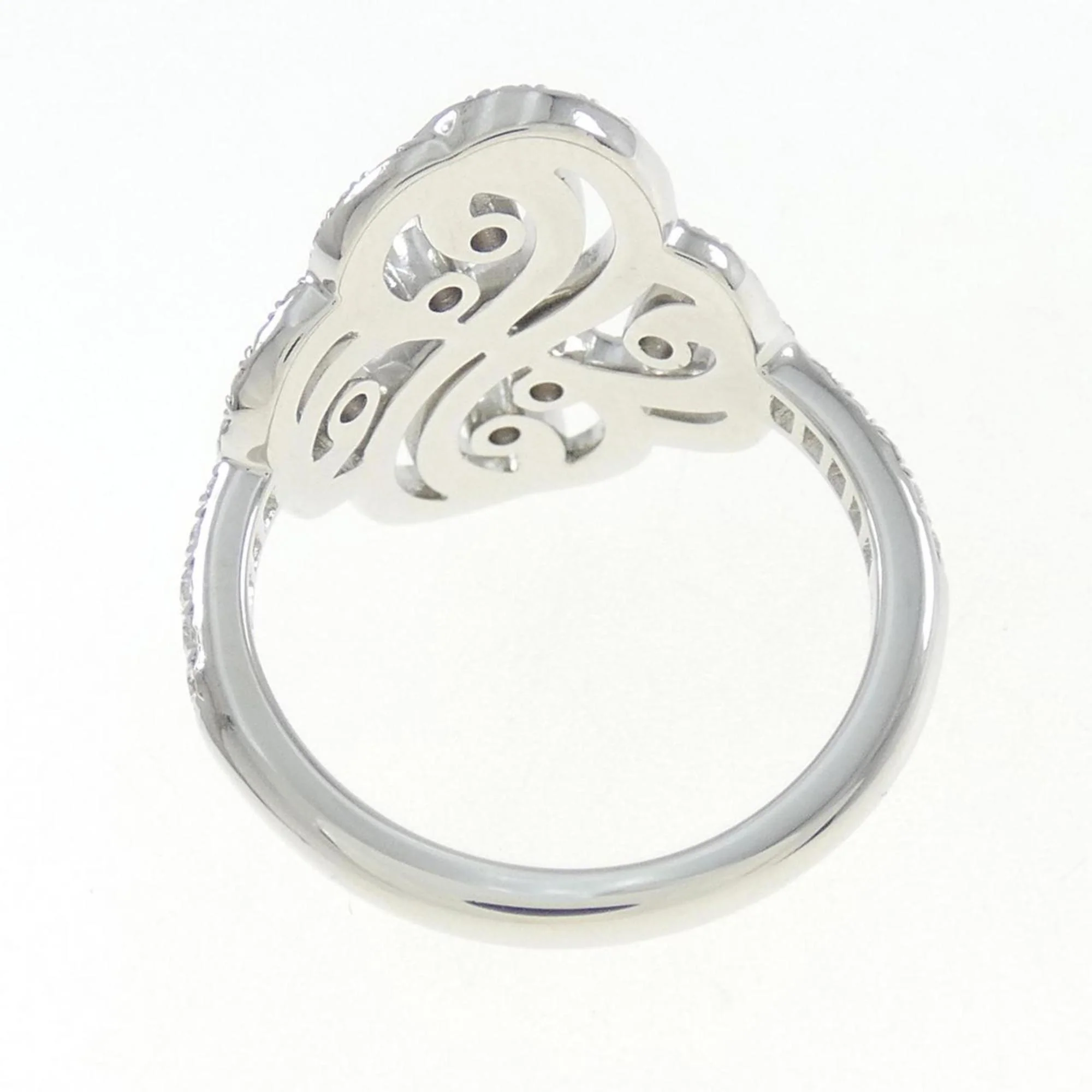 Heart Band Ring Platinum with Diamond - Image 3