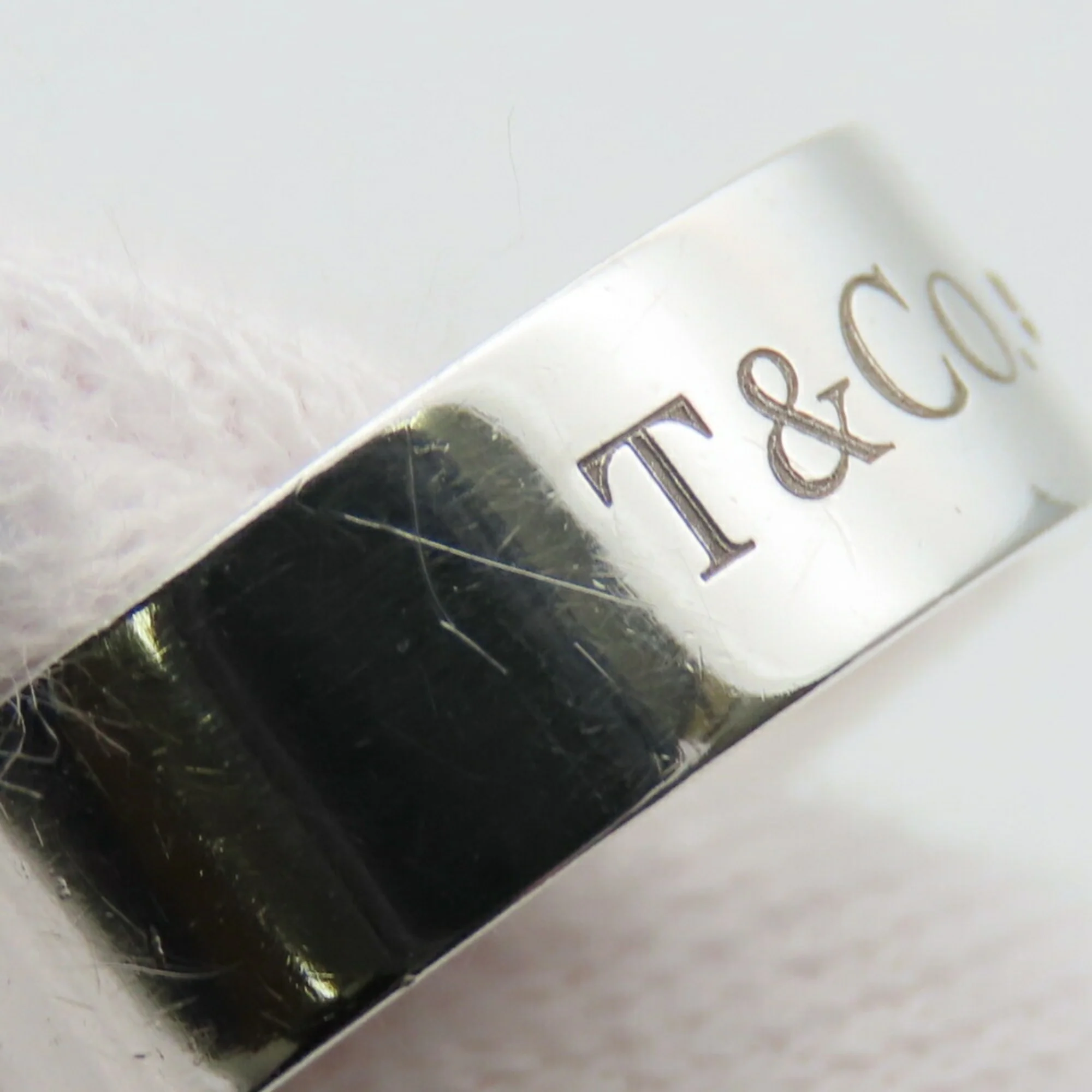 Keyhole Ring Sterling Silver with Diamond - Image 7