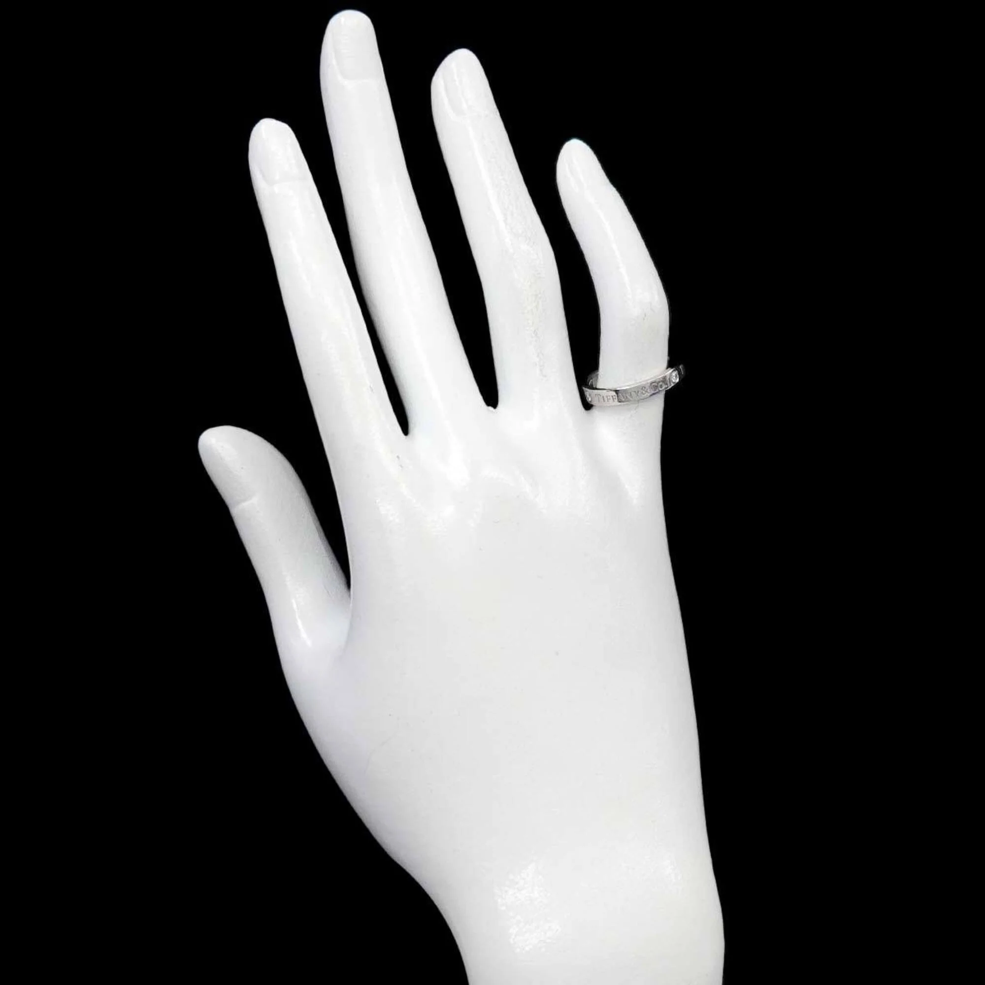 Ring Platinum With 3 Diamonds - Image 6