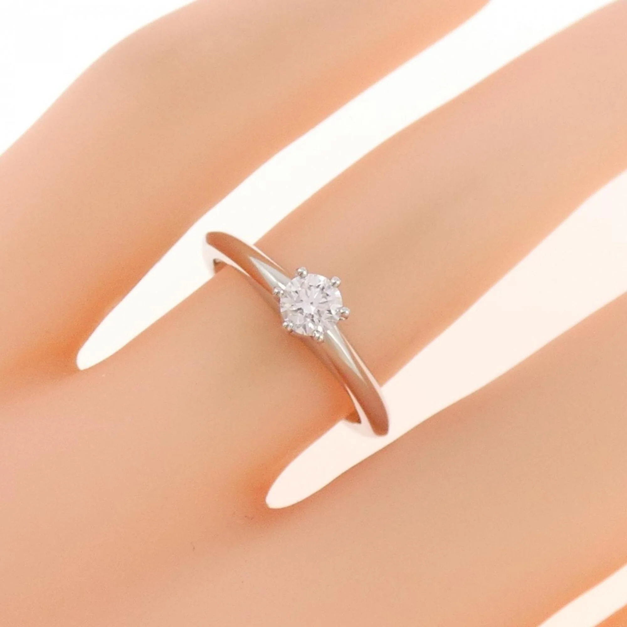 Ring Platinum with Diamond - Image 5
