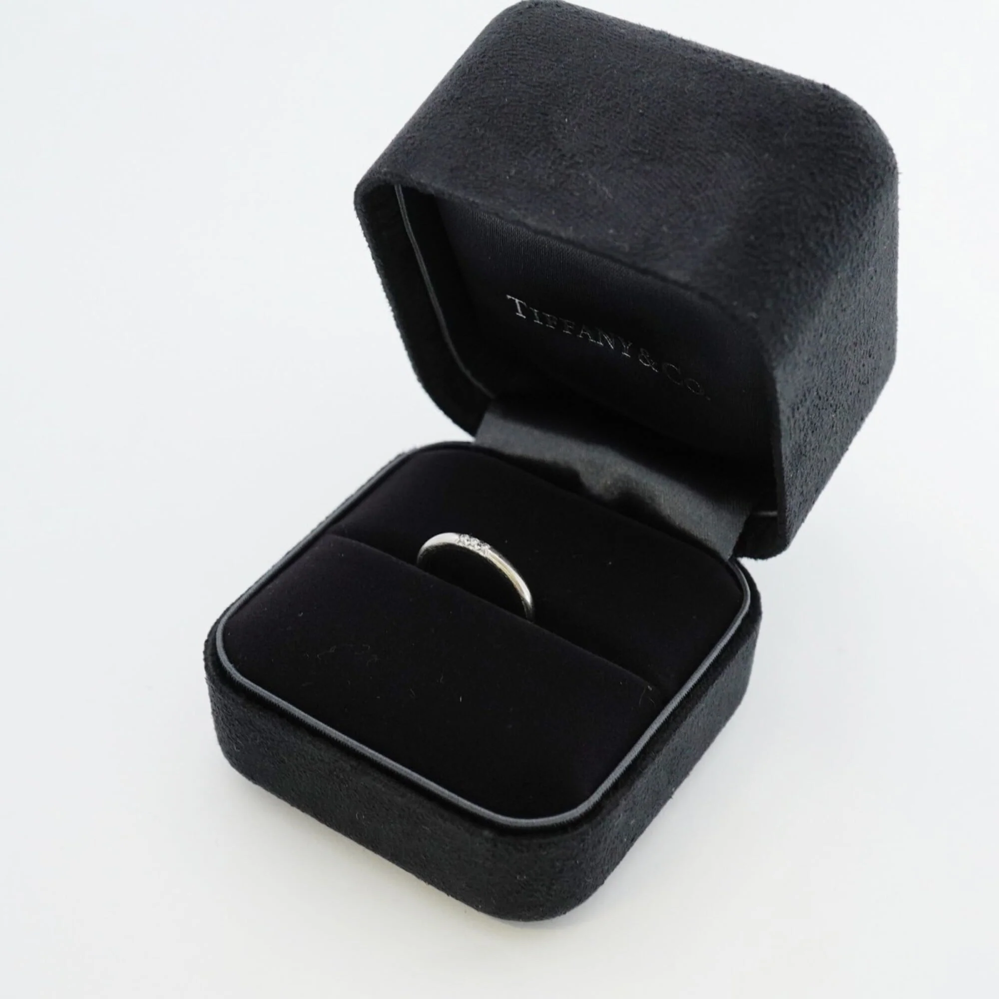 Ring Platinum with Diamond - Image 7