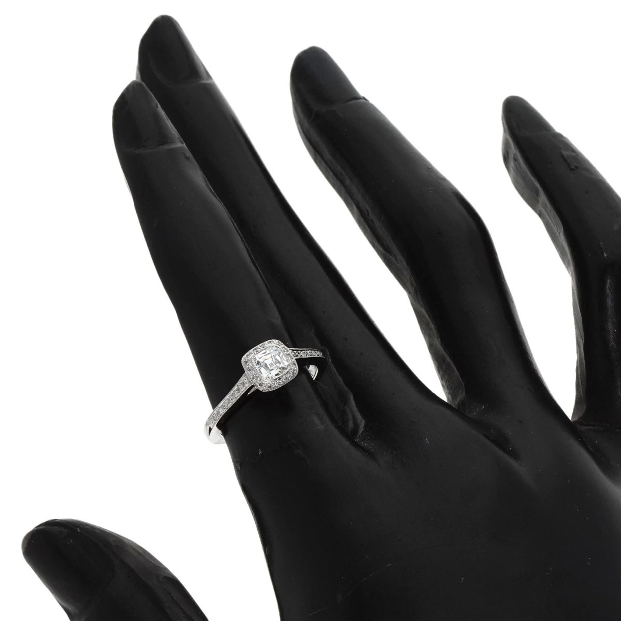 Ring Platinum with Diamond - Image 7