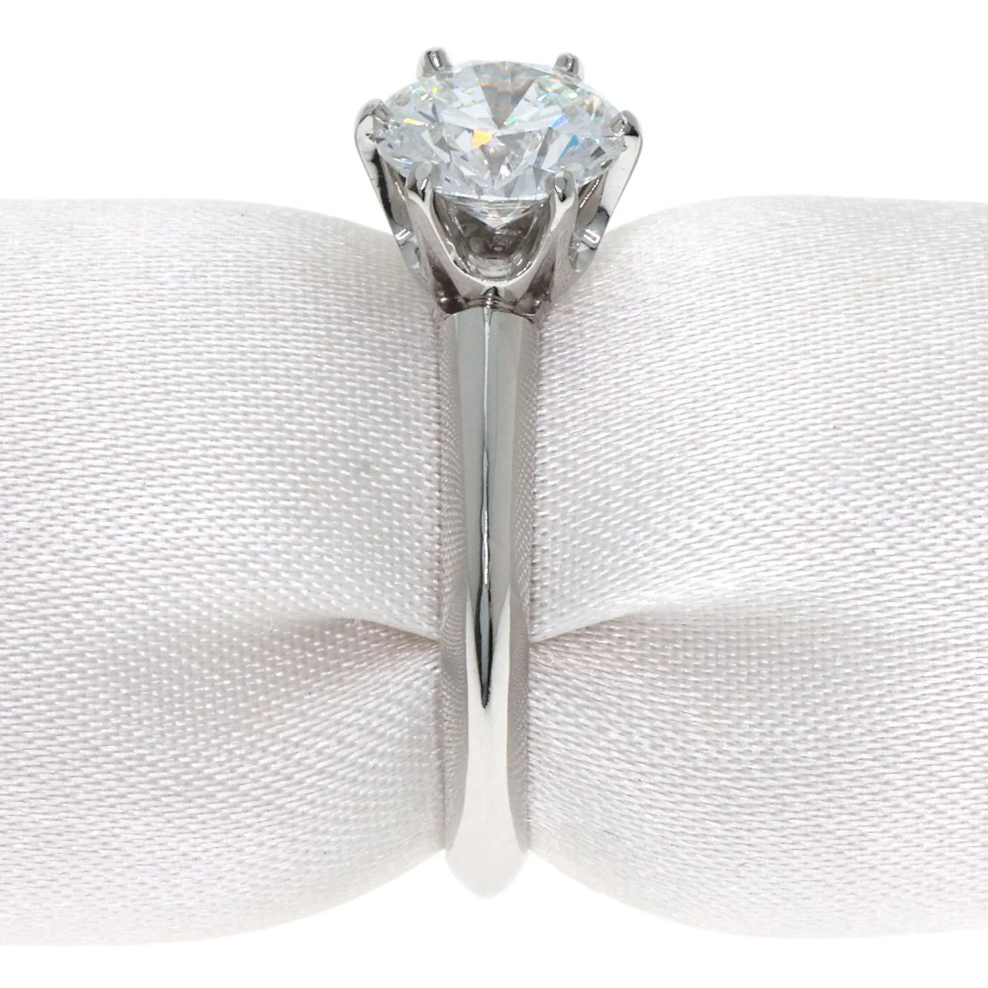 Ring Platinum With Diamond - Image 3