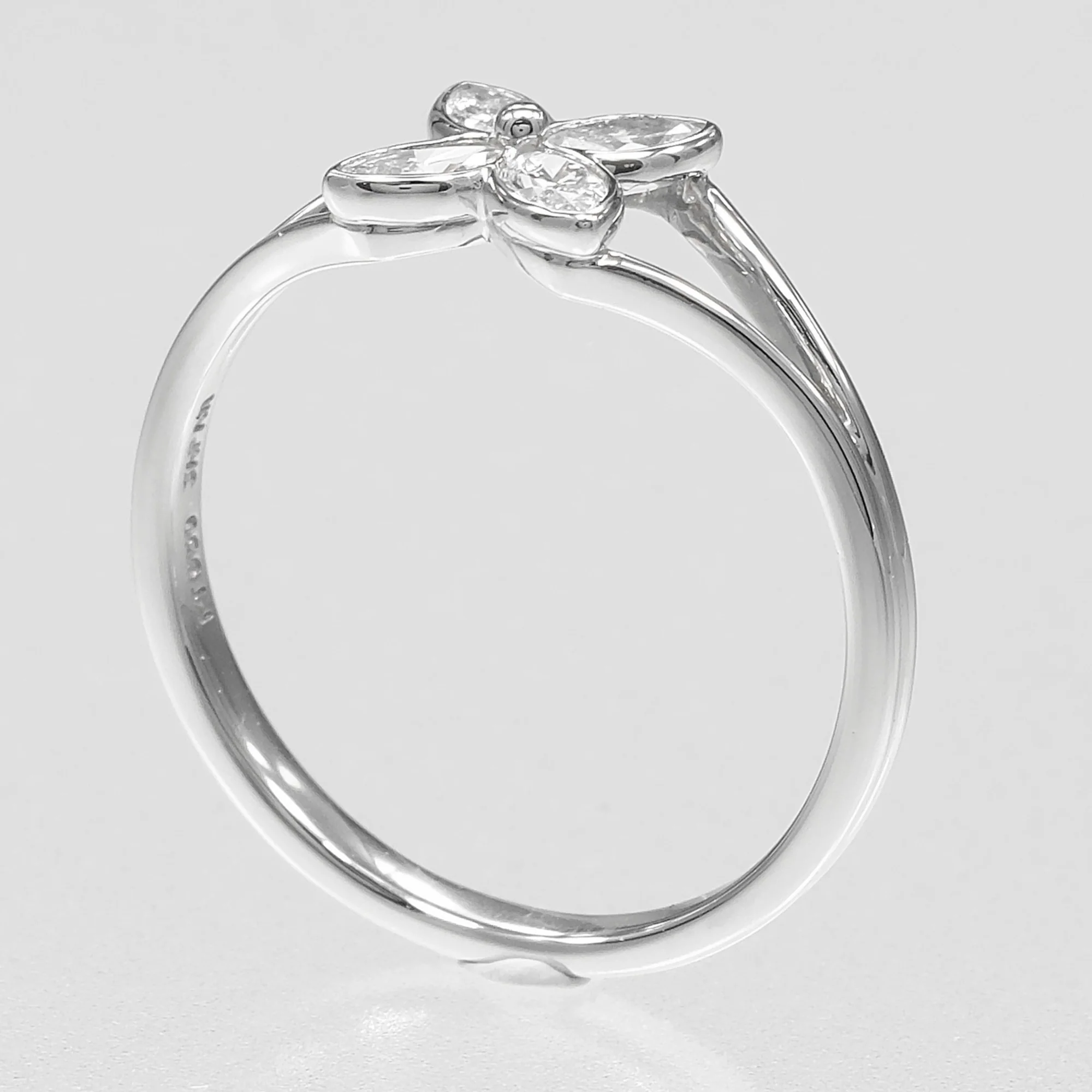 Ring Platinum With Diamond - Image 3